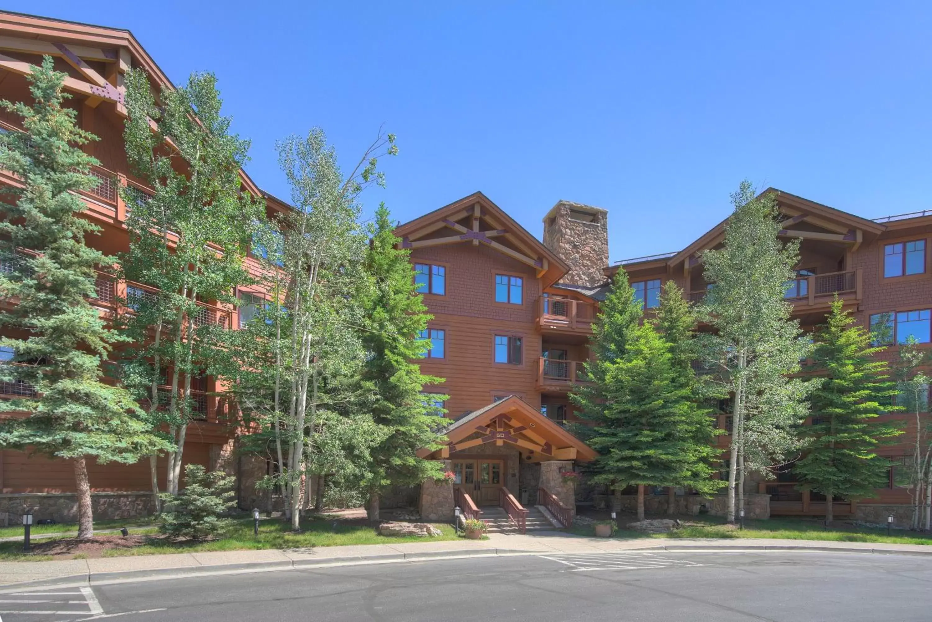 Property Building in Mountain Thunder Lodge