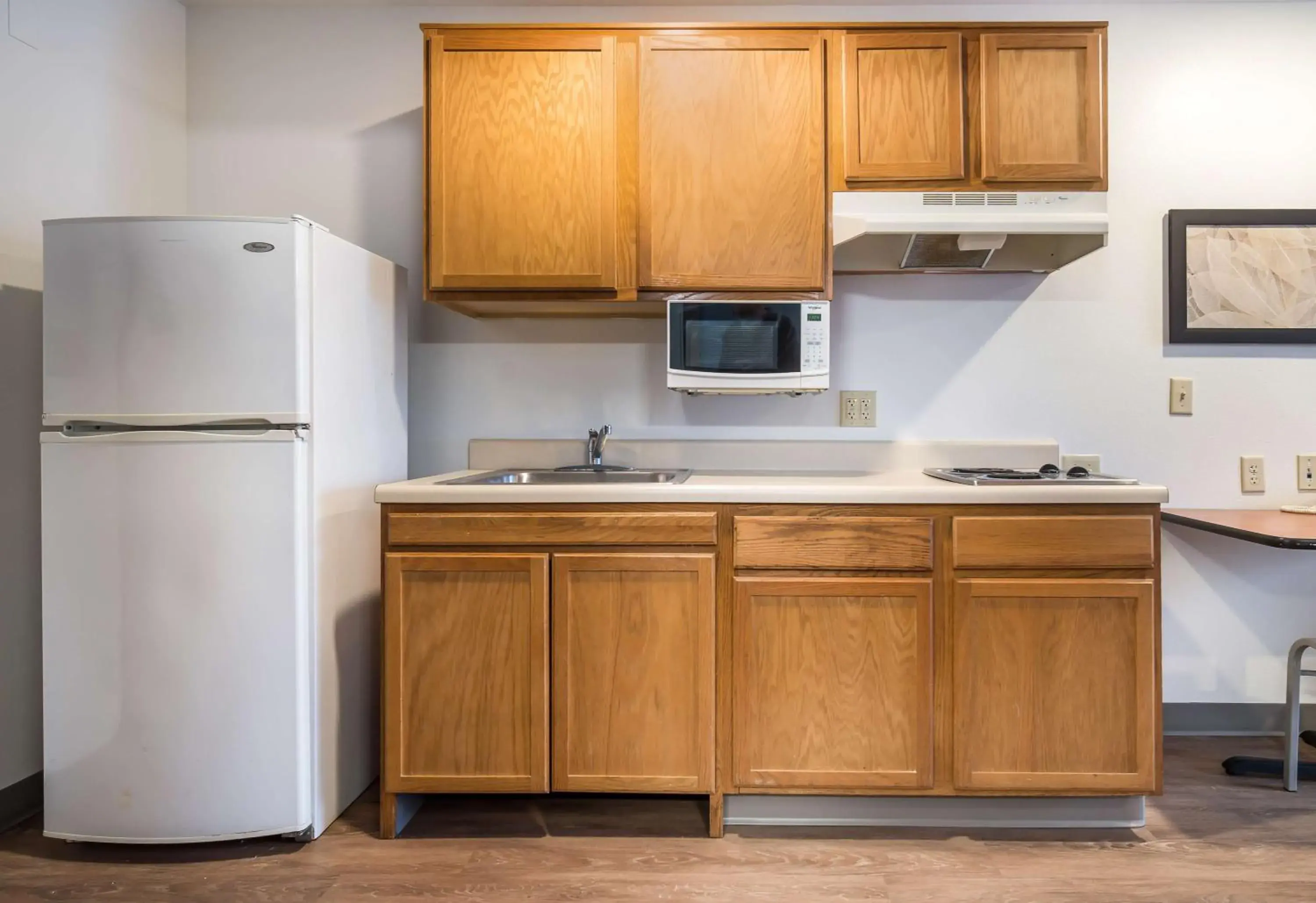 Bedroom, Kitchen/Kitchenette in Extended Stay America Select Suites - Fort Myers