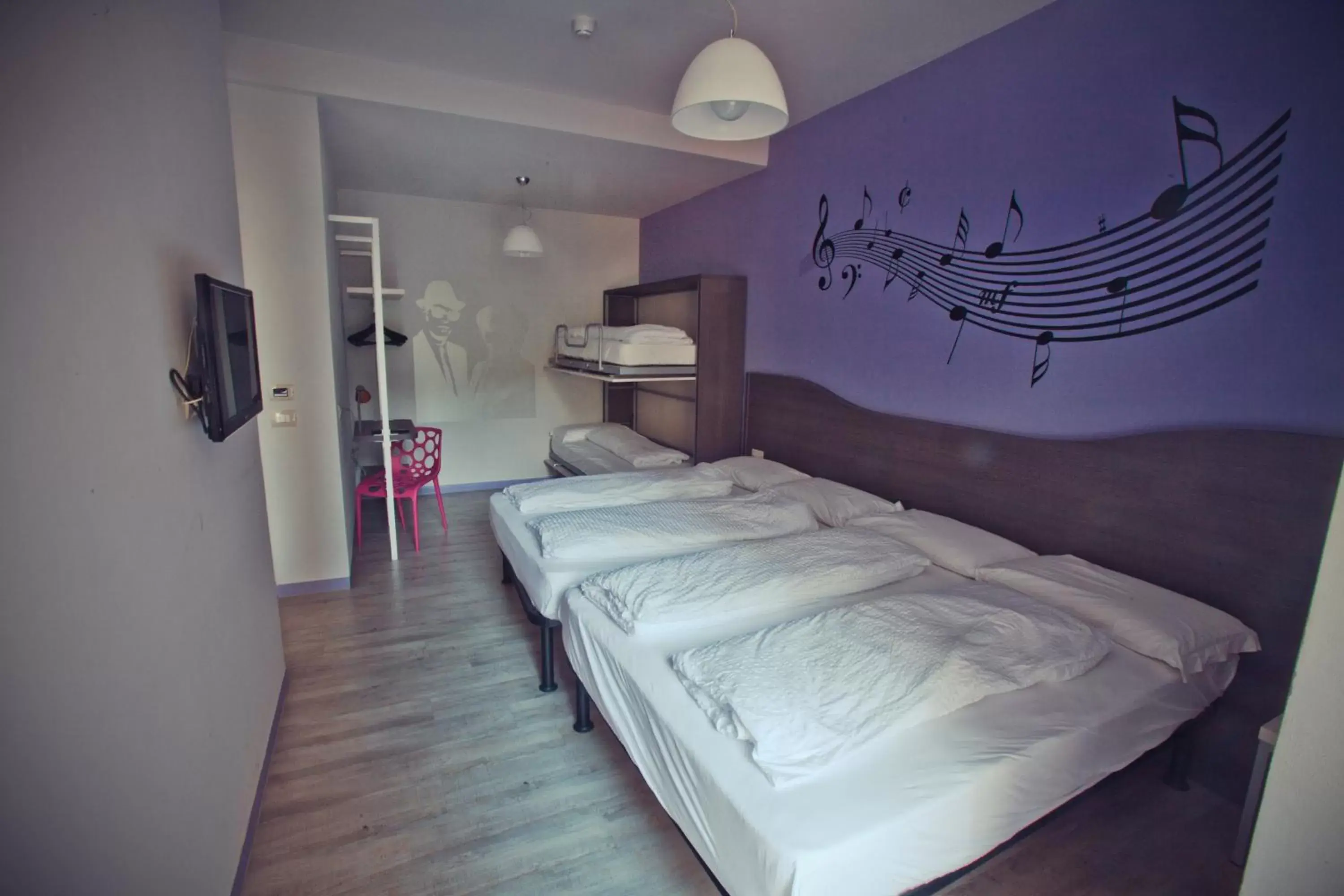 Bedroom, Bed in Hotel Nologo