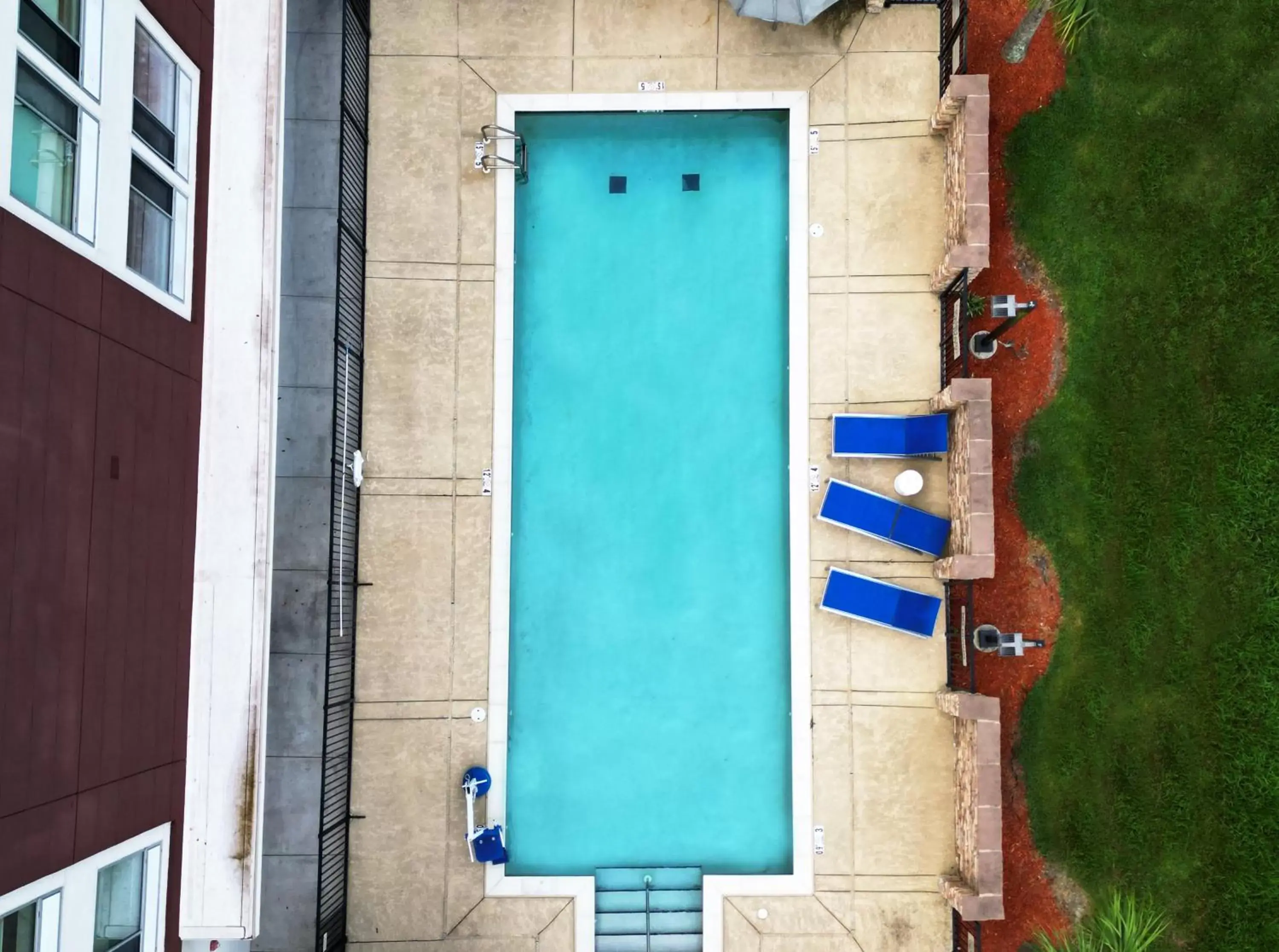 Swimming pool, Pool View in SpringHill Suites by Marriott Baton Rouge Gonzales