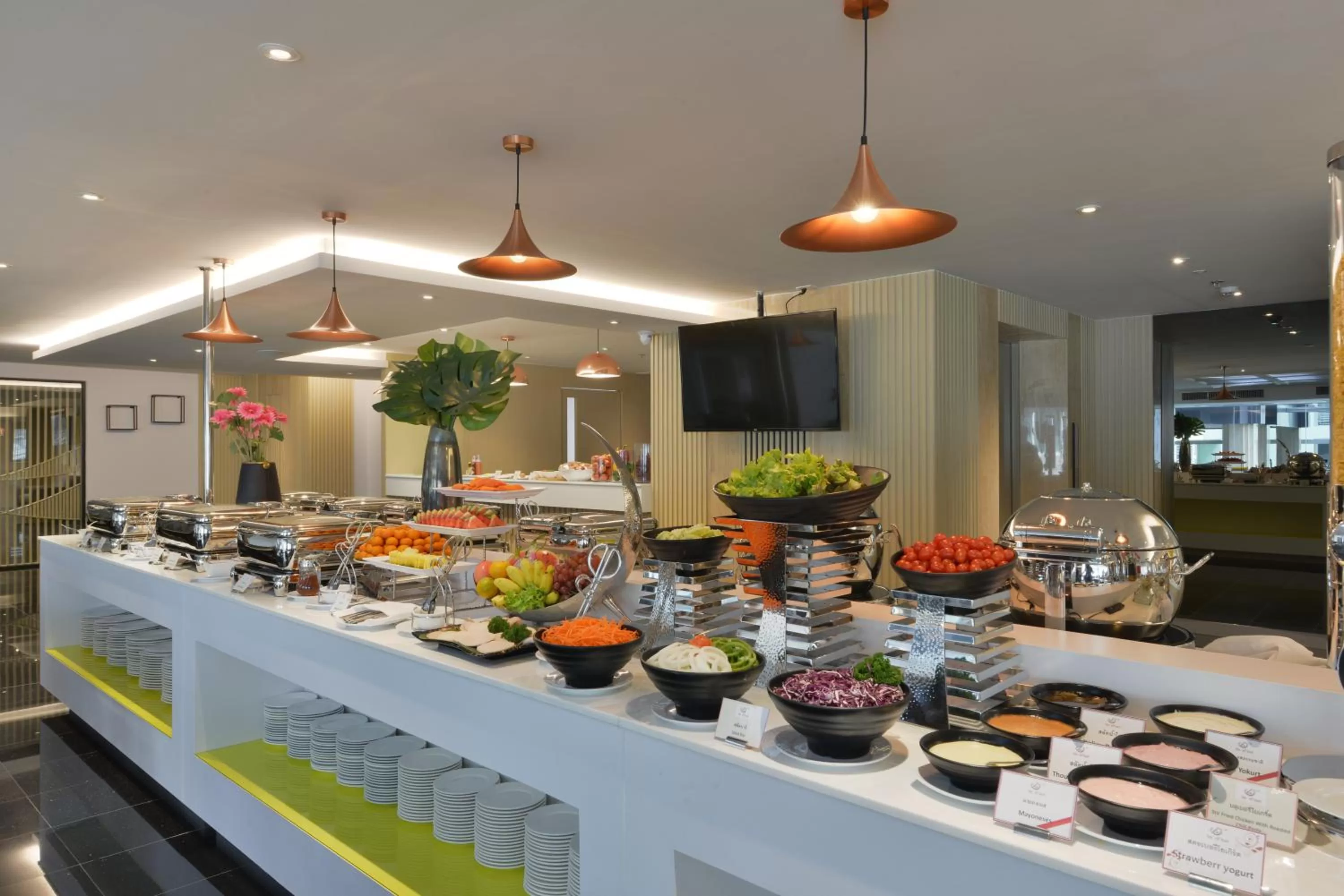 Buffet breakfast in Le D'Tel Bangkok