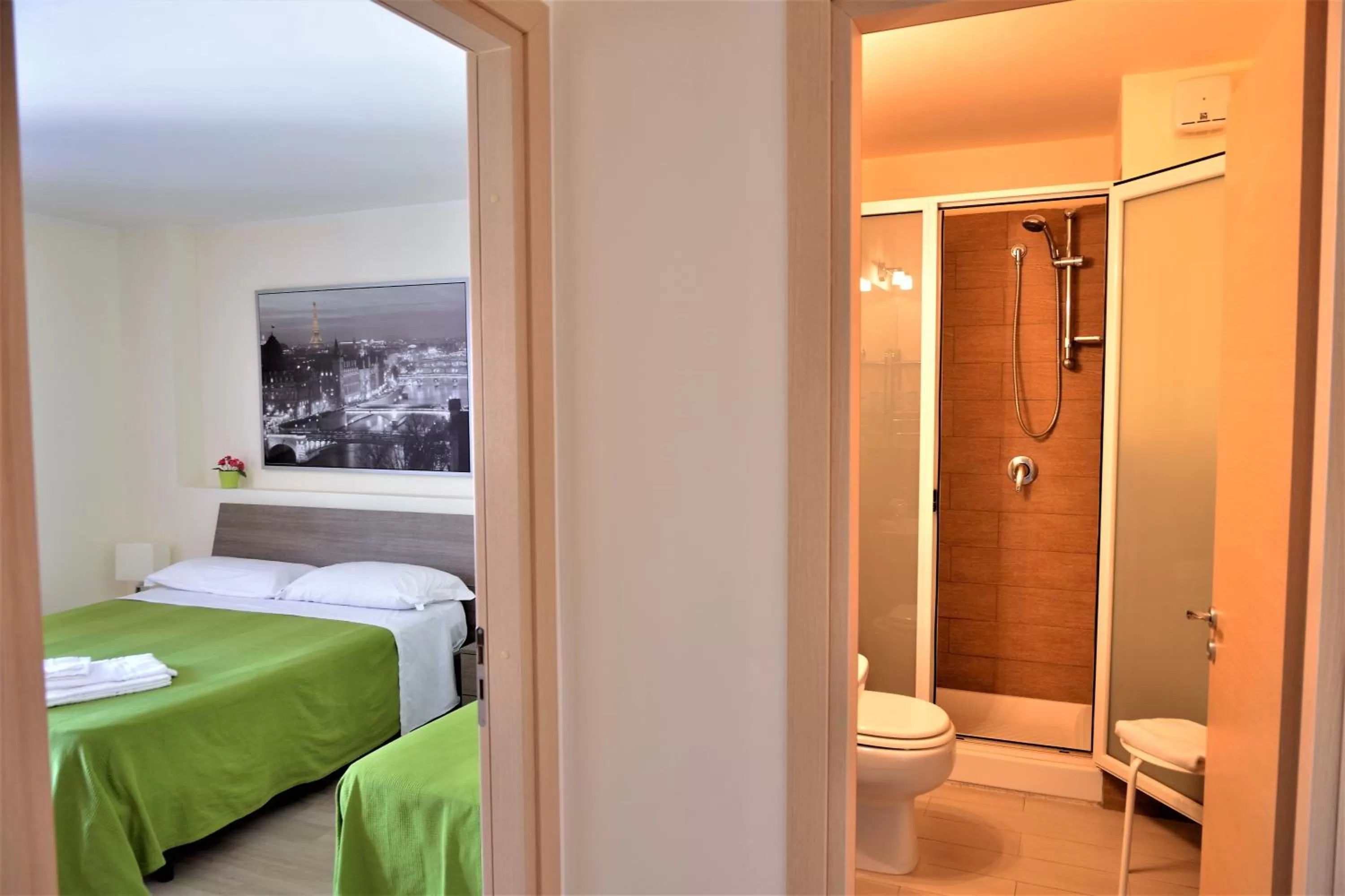 Photo of the whole room, Bed in B&B al Teatro Massimo