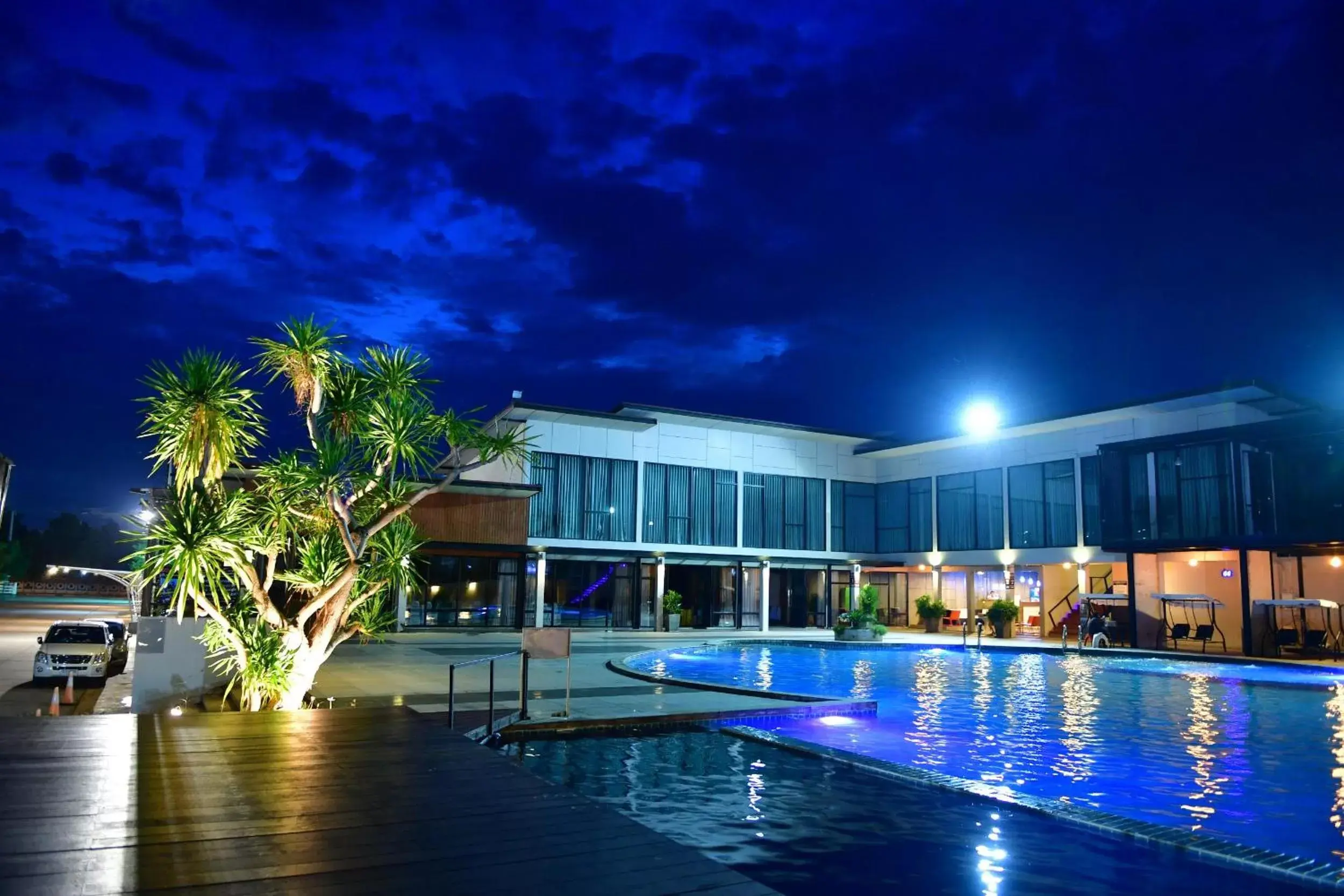Swimming pool in Prajaktra Design Hotel Swimming pool in Prajaktra Design Hotel