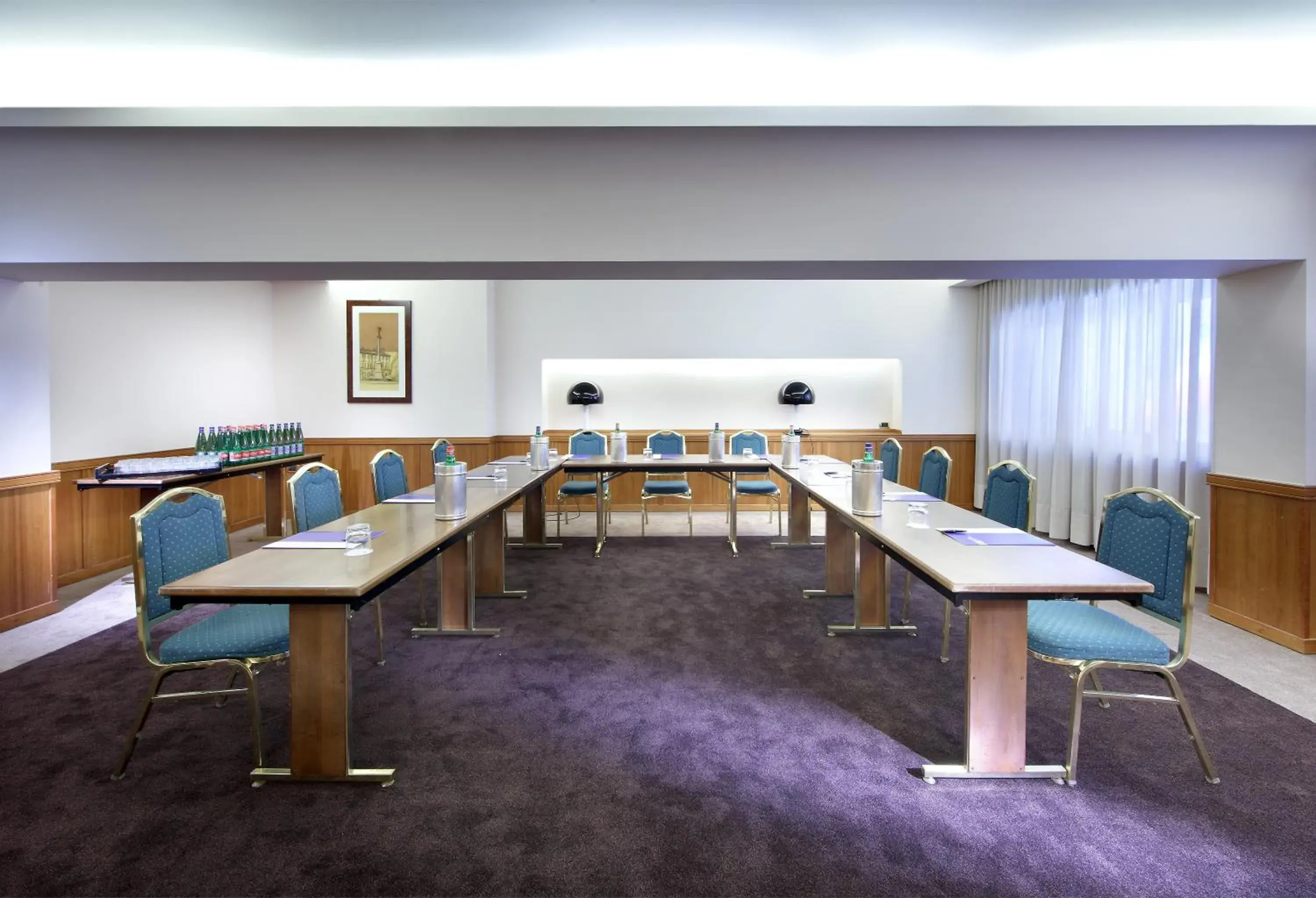Meeting/conference room in Exe Majestic
