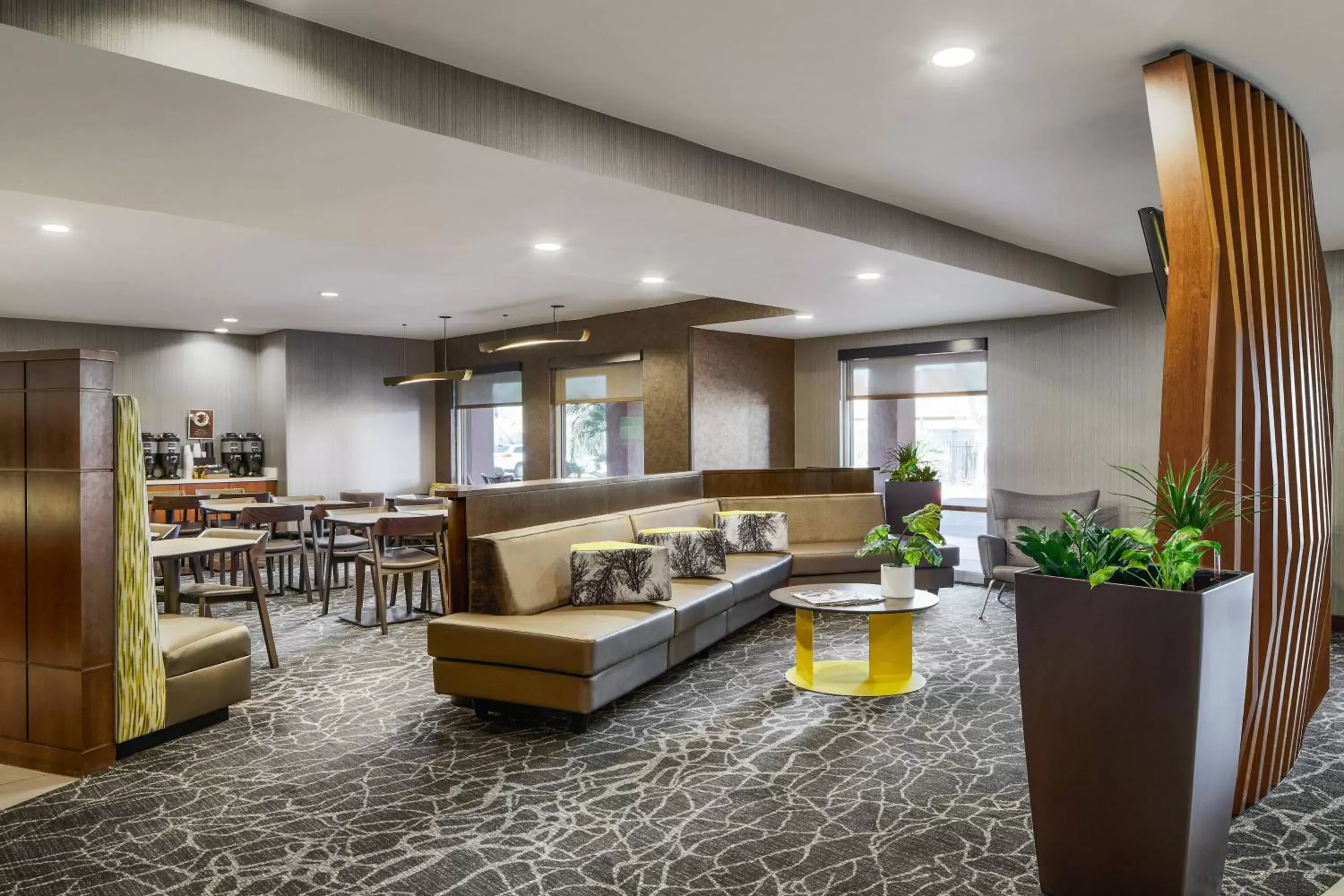 Lobby or reception in SpringHill Suites Tempe at Arizona Mills Mall