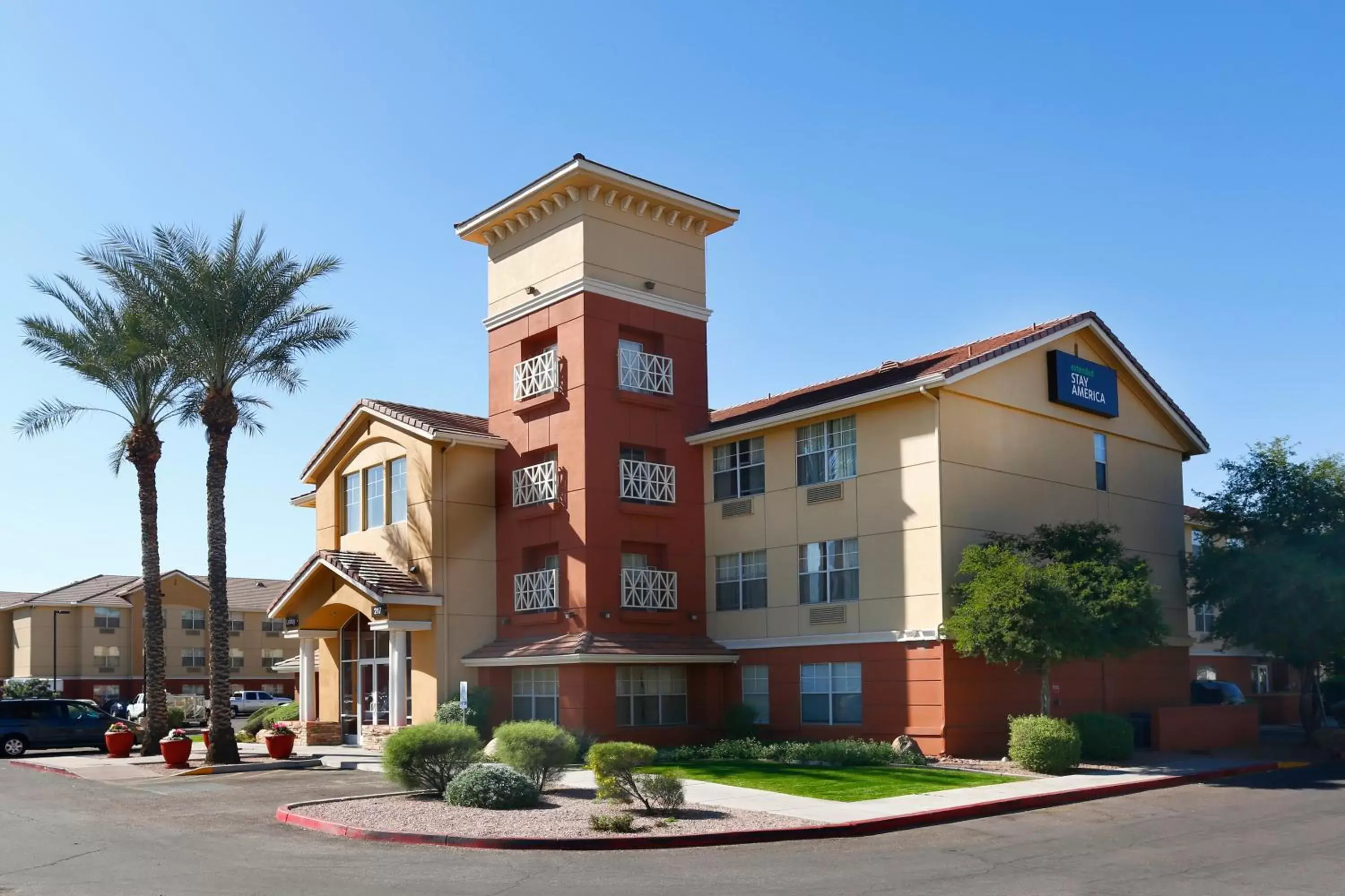 Property Building in Extended Stay America Suites - Phoenix - Midtown