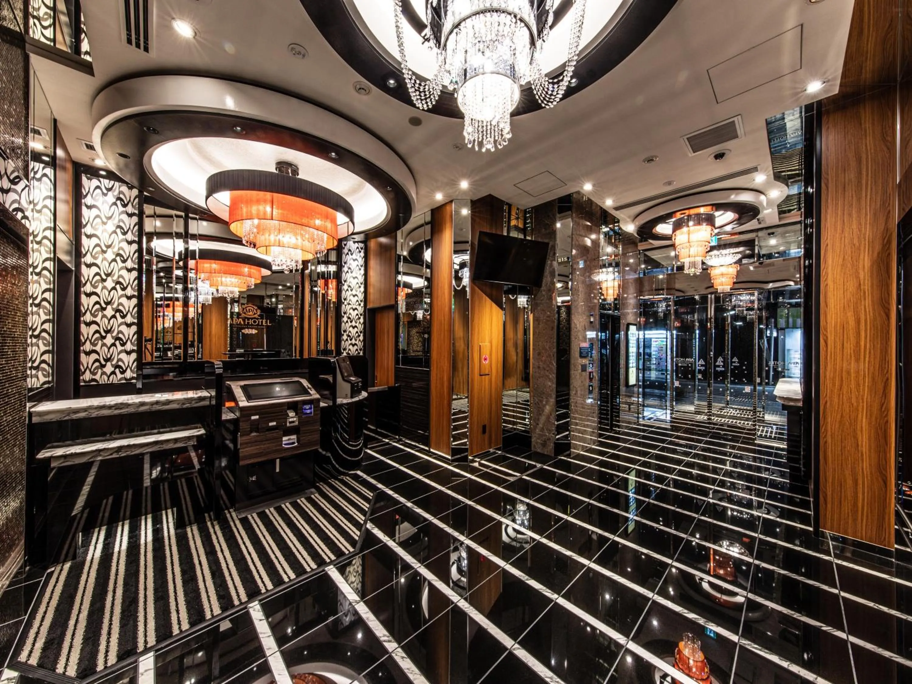 Lobby or reception in APA Hotel Shinagawa Togoshi Ekimae