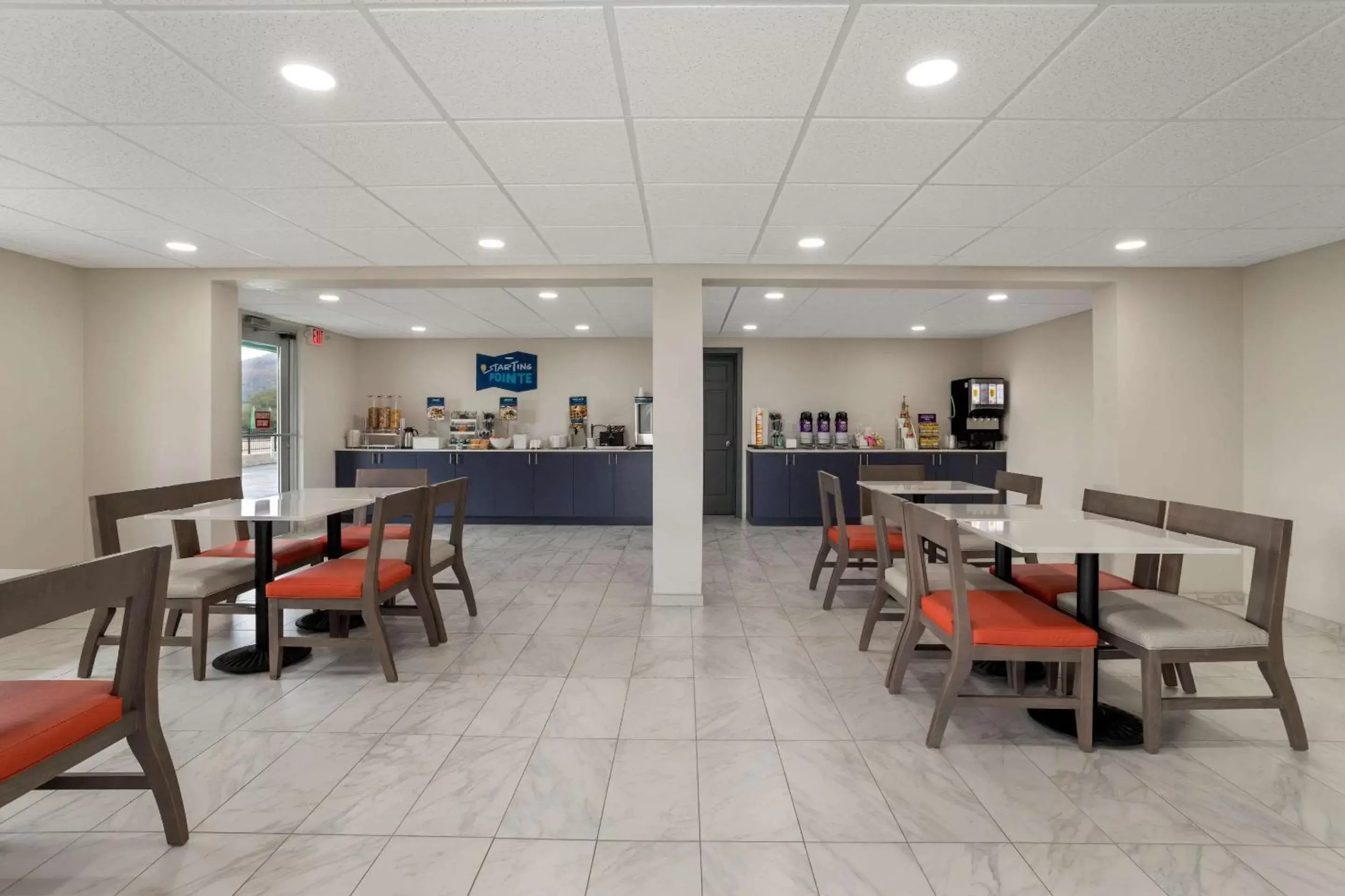 Breakfast in Clarion Pointe Kimball By Choice Hotels Breakfast in Clarion Pointe Kimball By Choice Hotels