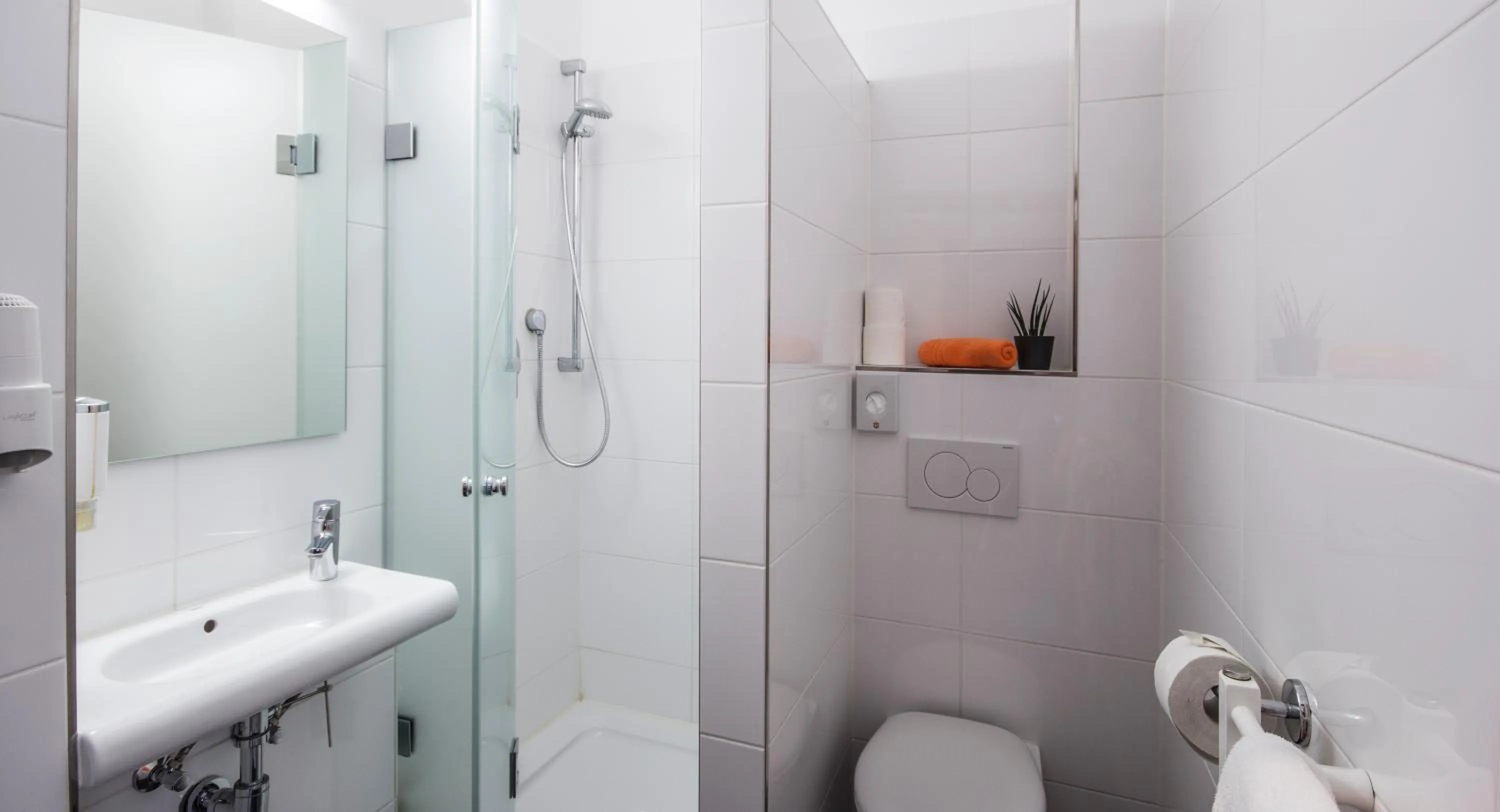 Bathroom in GS Hotel