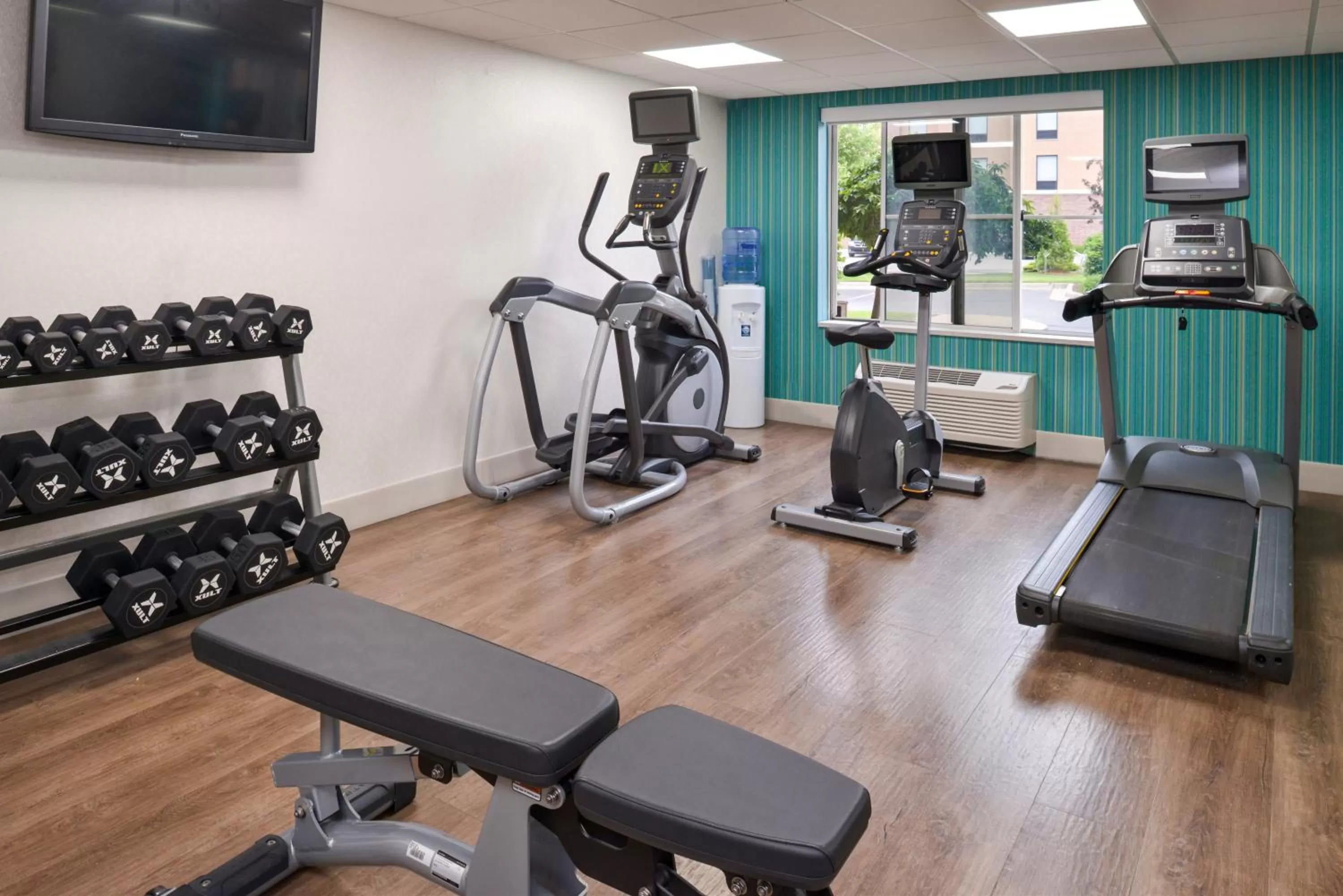 Fitness centre/facilities in Holiday Inn Express Wixom by IHG