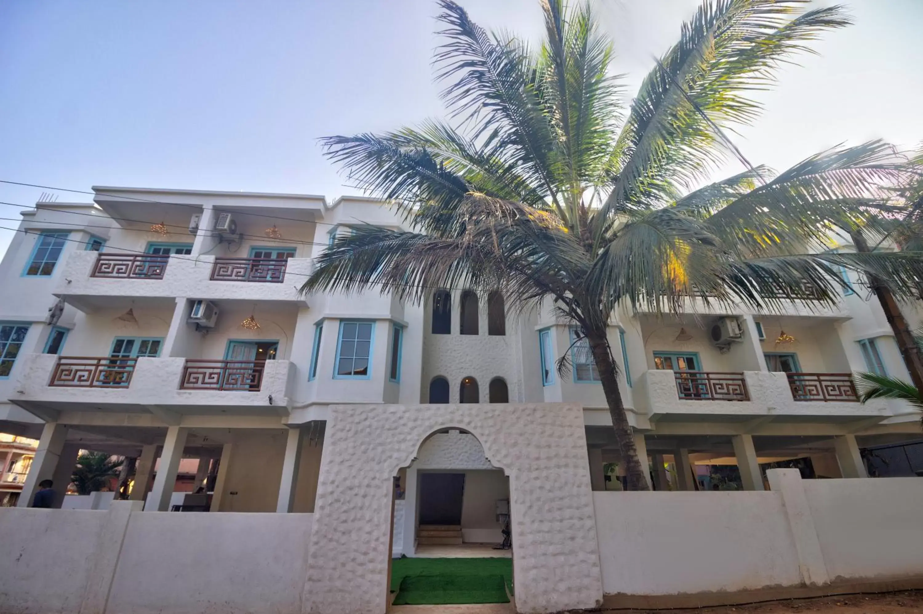 Property Building in Pajaros Blu Property Building in Pajaros Blu