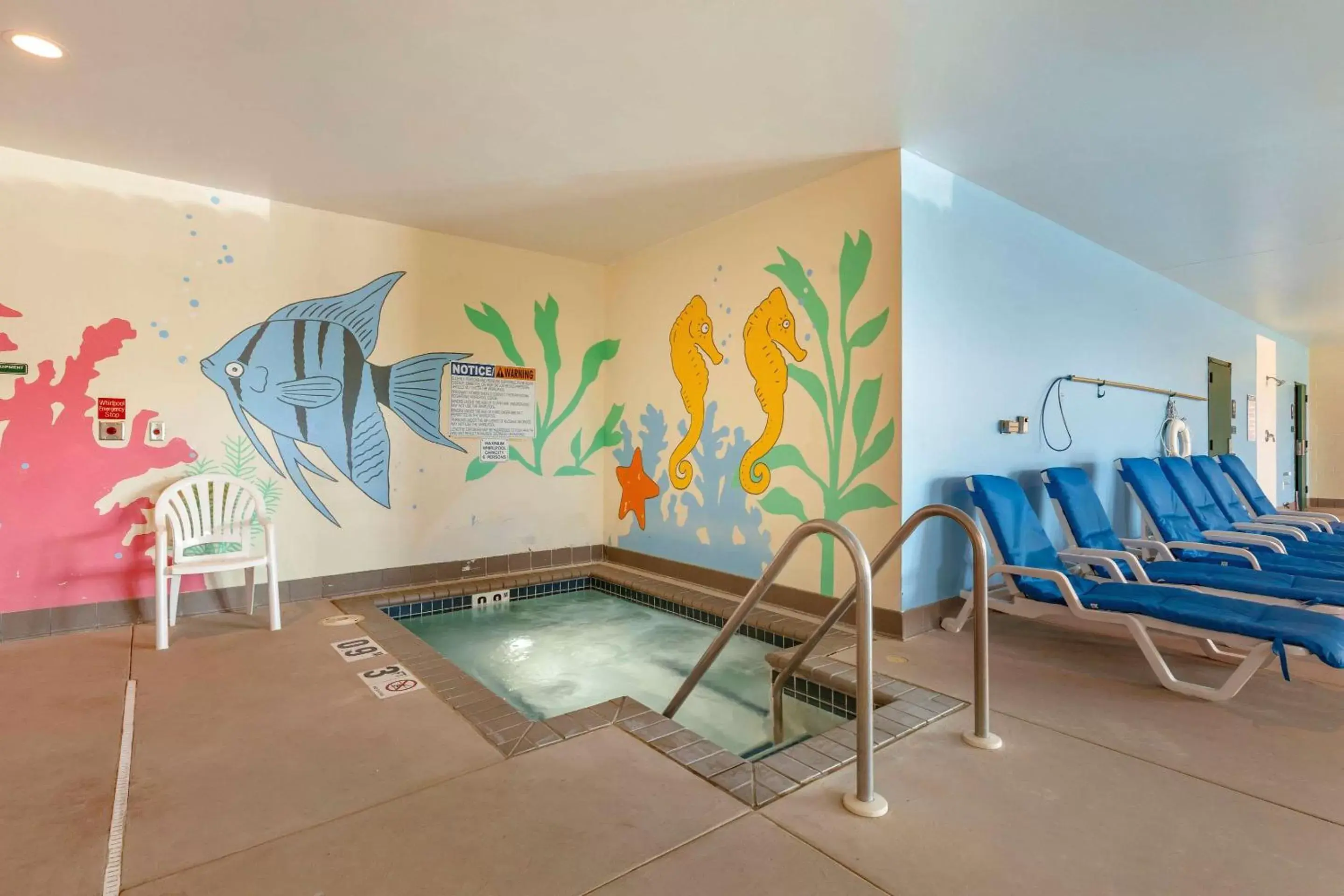 Swimming Pool in Clarion Suites at The Alliant Energy Center