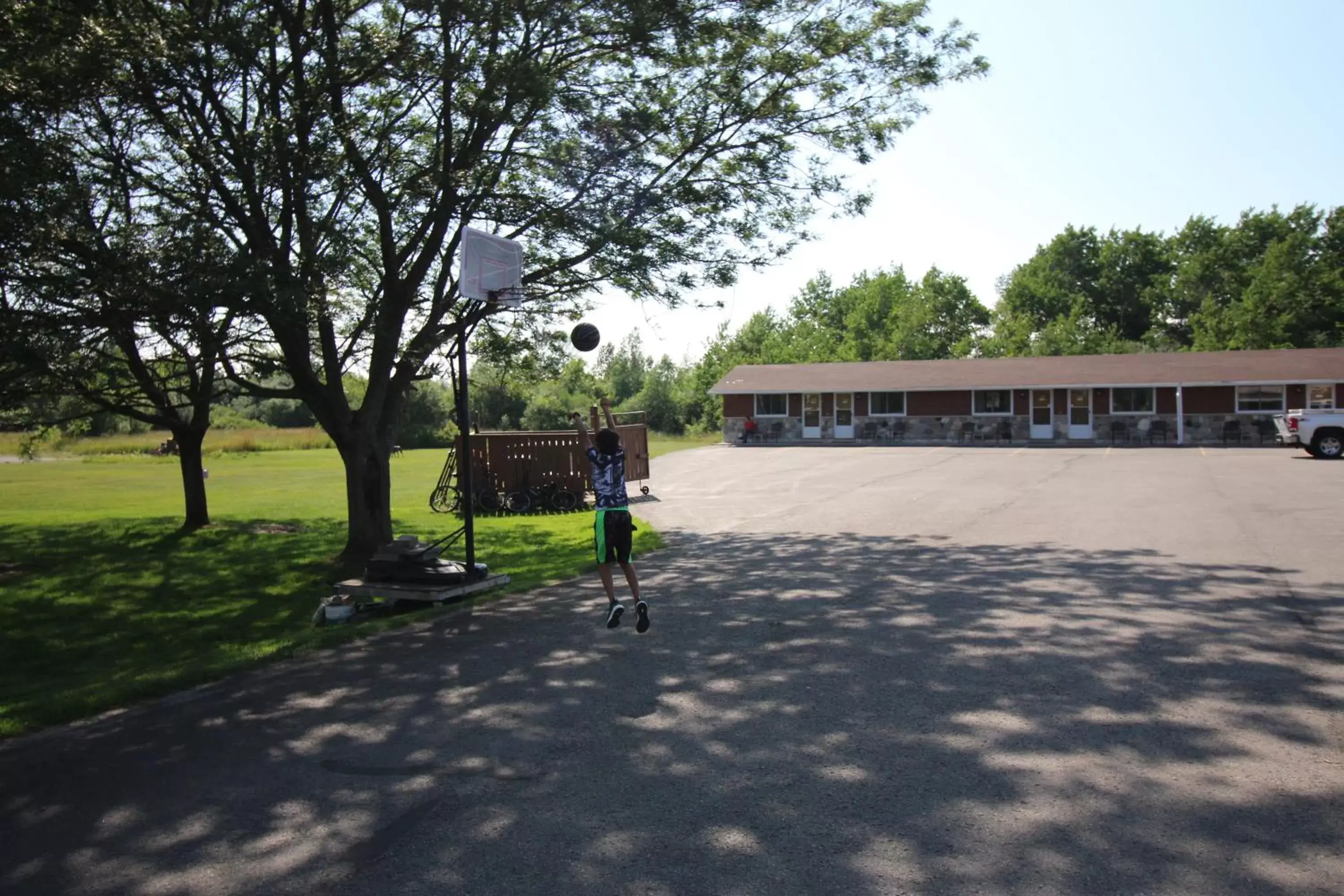 children, Other Activities in Rogers Motel