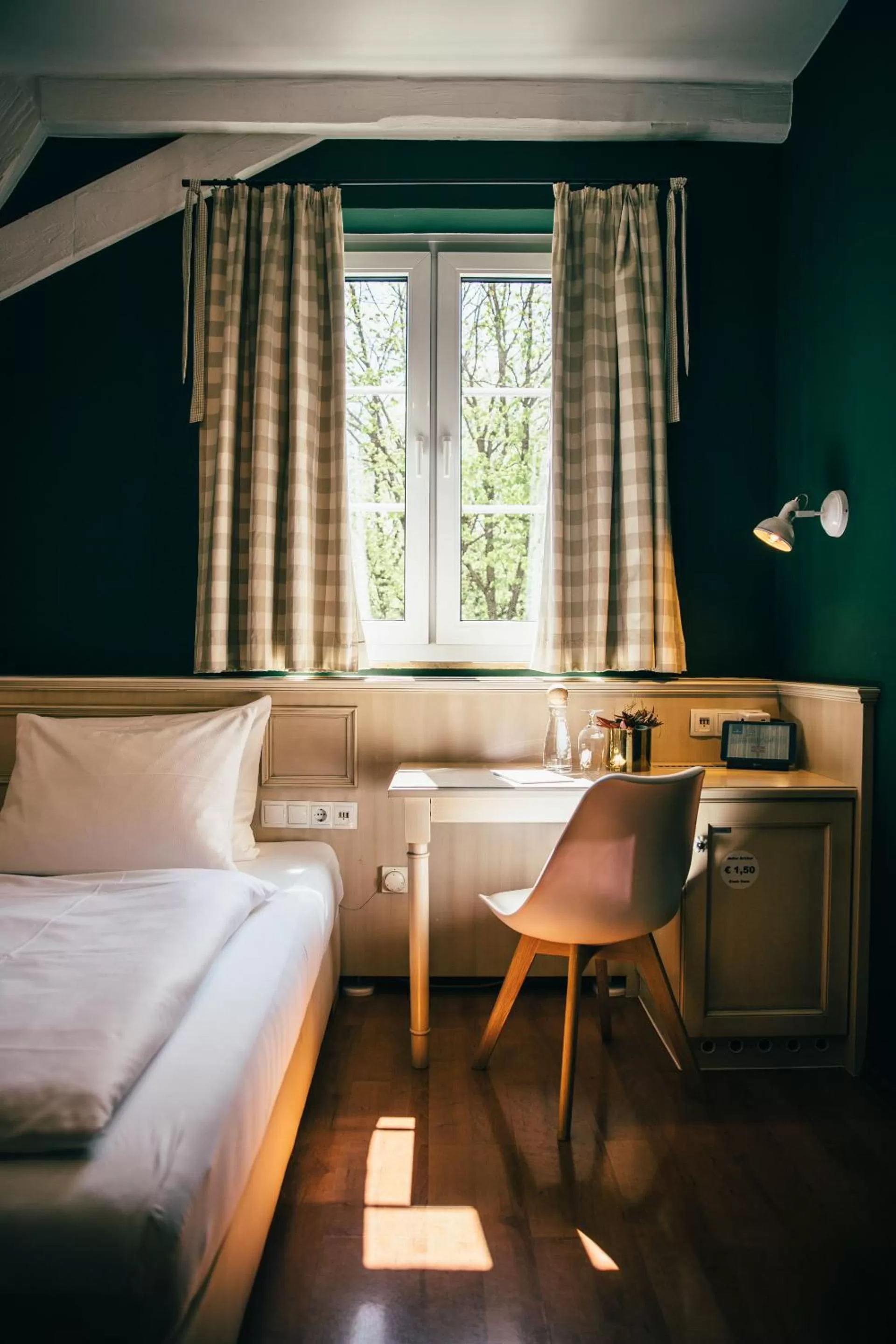 Bed in Boutique-Hotel Bayerischer Hof