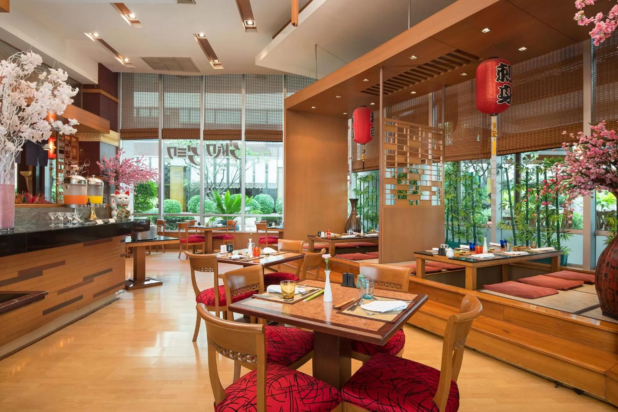 Restaurant/places to eat in Prince Palace Hotel Bangkok