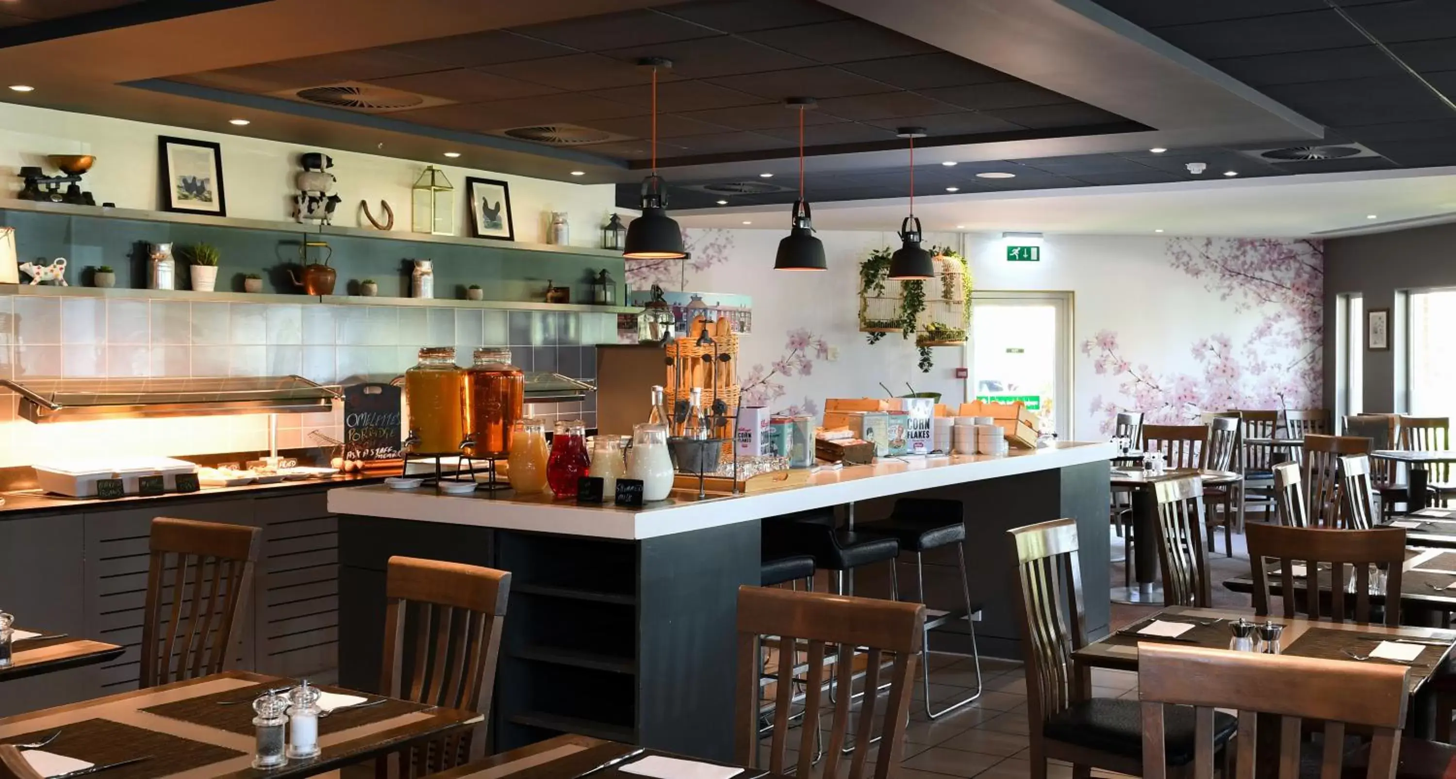 Restaurant/places to eat in Novotel Milton Keynes Restaurant/places to eat in Novotel Milton Keynes