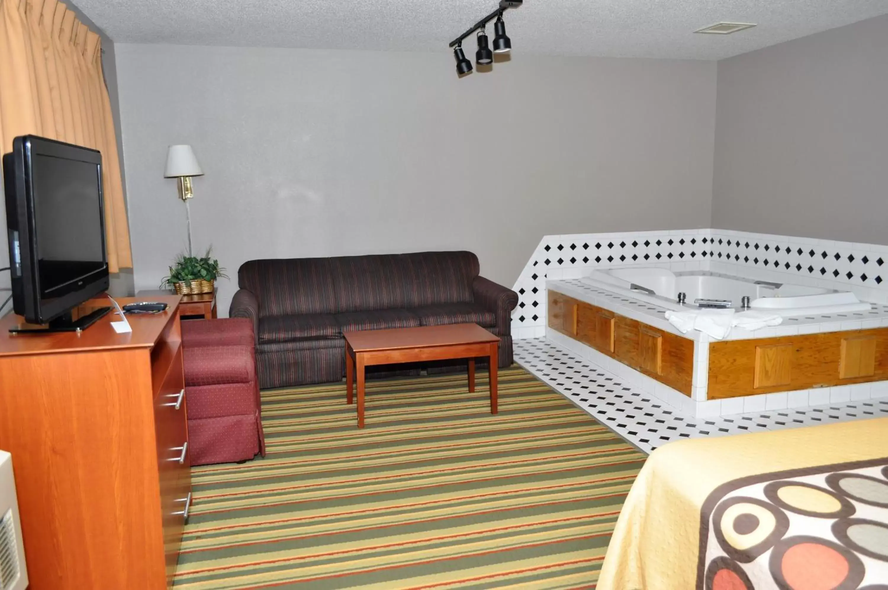 Bed in Super 8 by Wyndham Clearfield Bed in Super 8 by Wyndham Clearfield