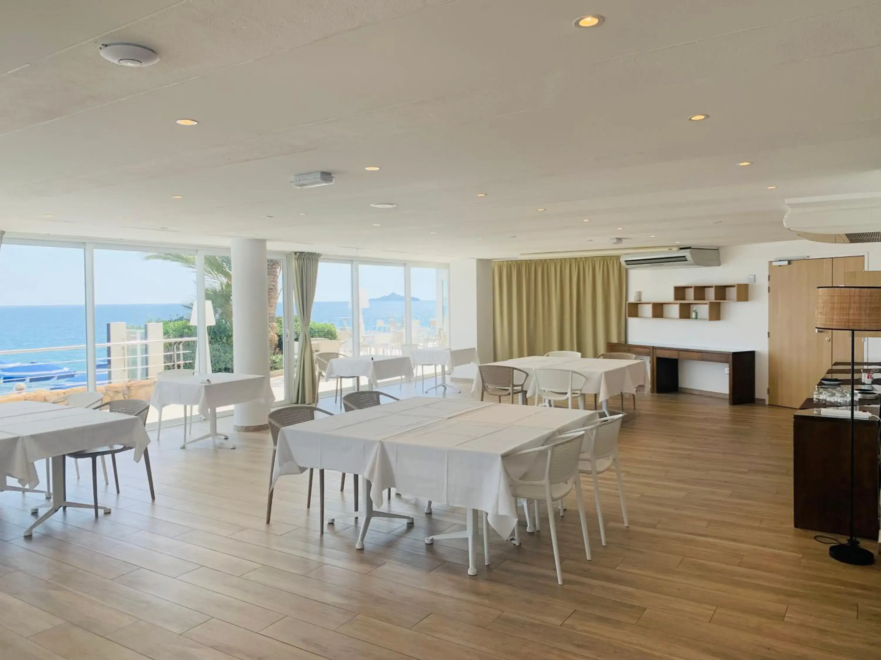 Meeting/conference room, Restaurant/Places to Eat in Cala di Sole