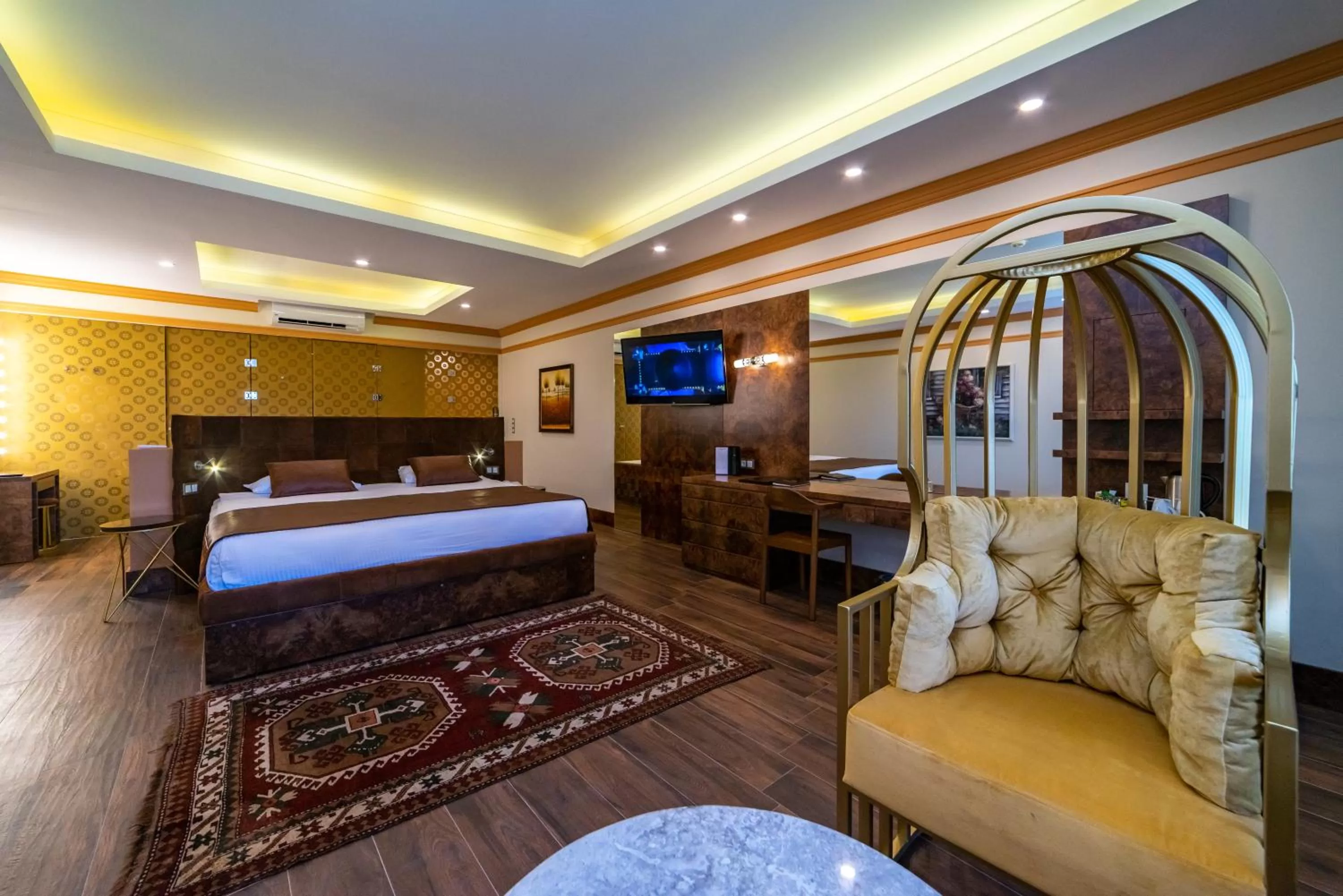 Bed in Kamelya Selin Hotel Luxury Resort & SPA