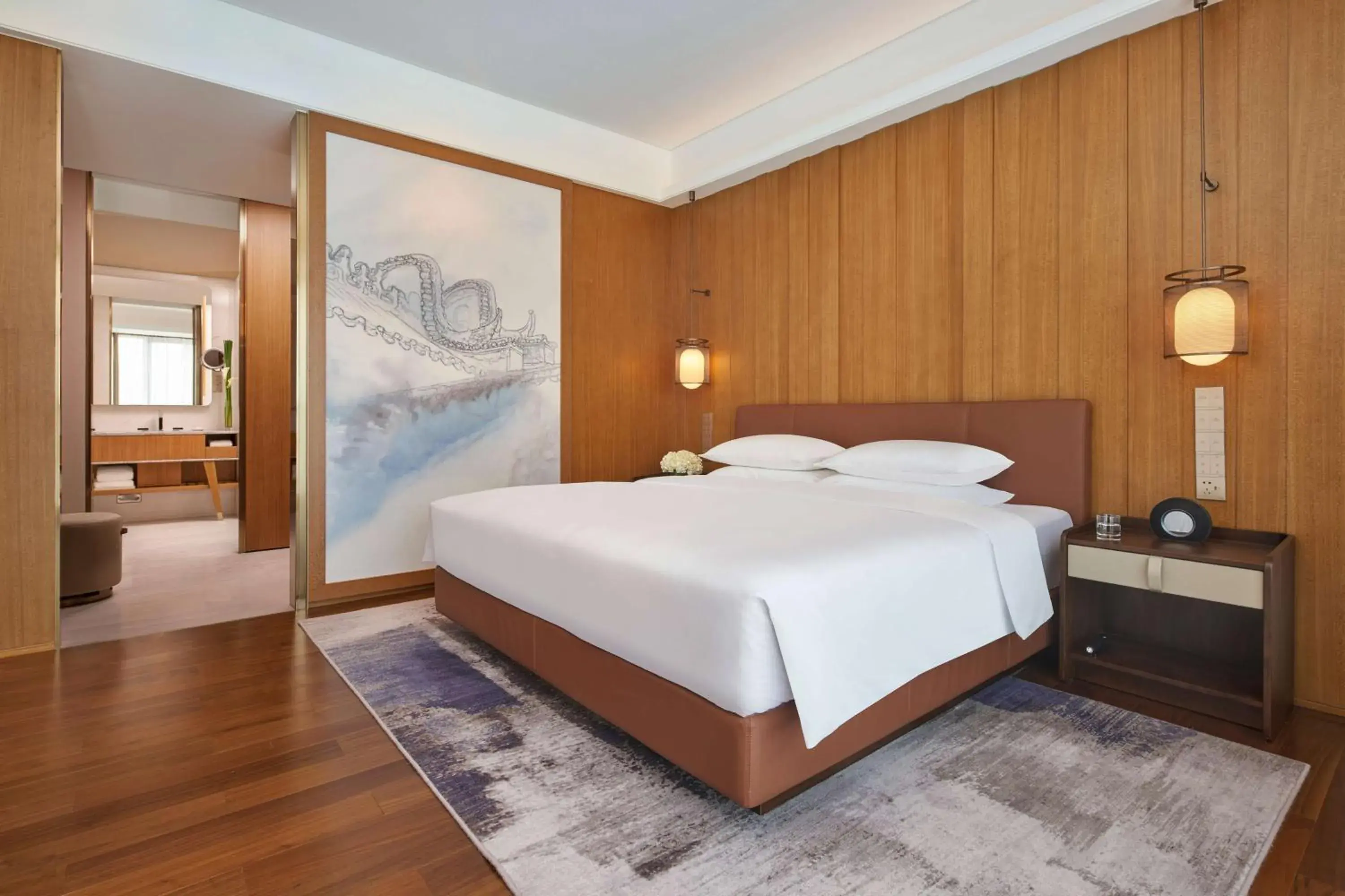 Photo of the whole room, Bed in Hyatt Regency Guangzhou Zengcheng