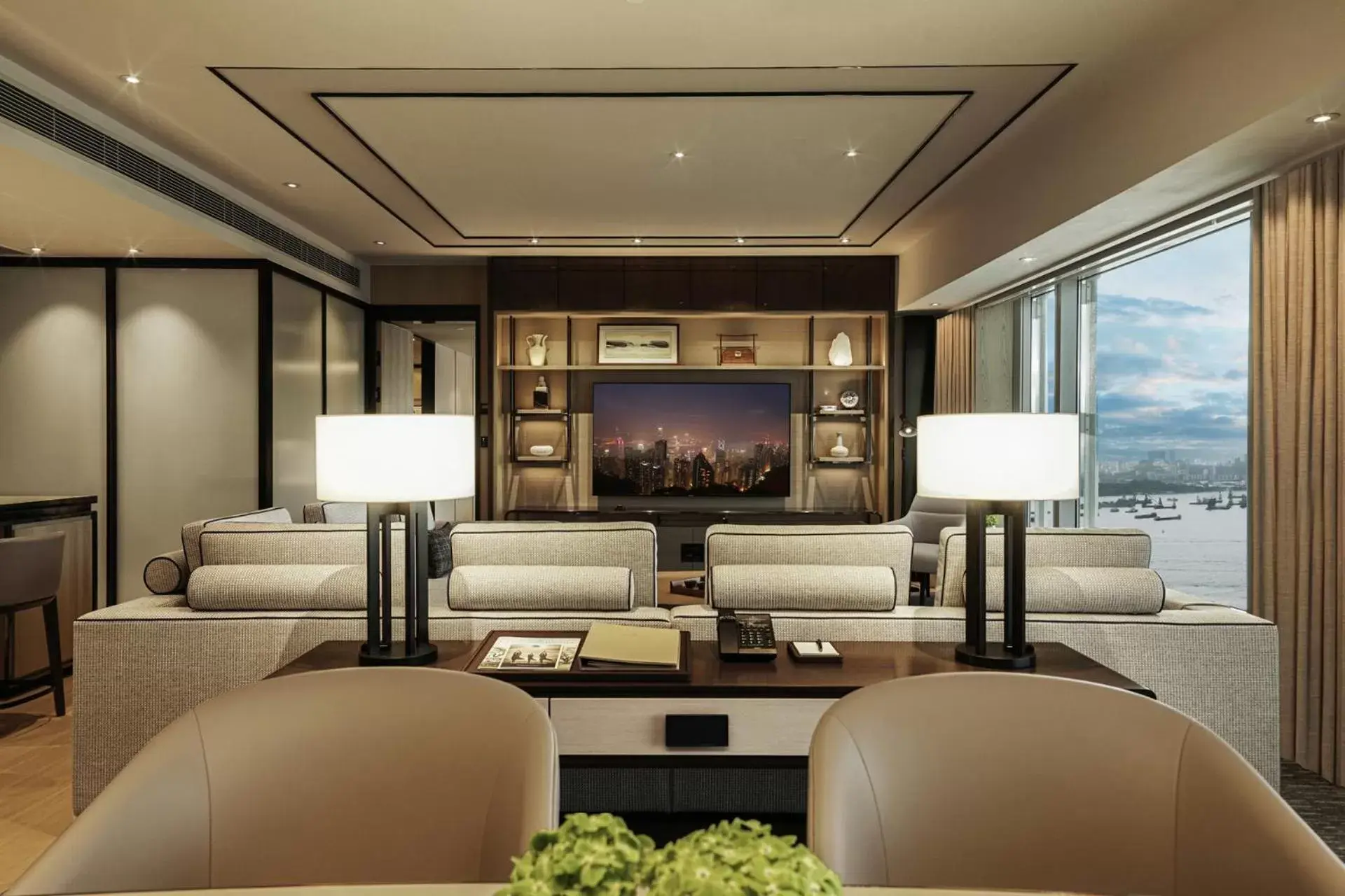 Living room in Four Seasons Hotel Hong Kong