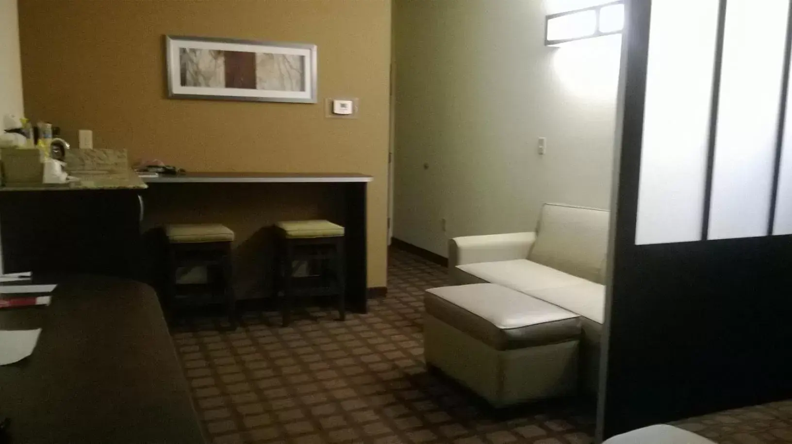 Living room, Seating Area in Microtel Inn and Suites Eagle Pass
