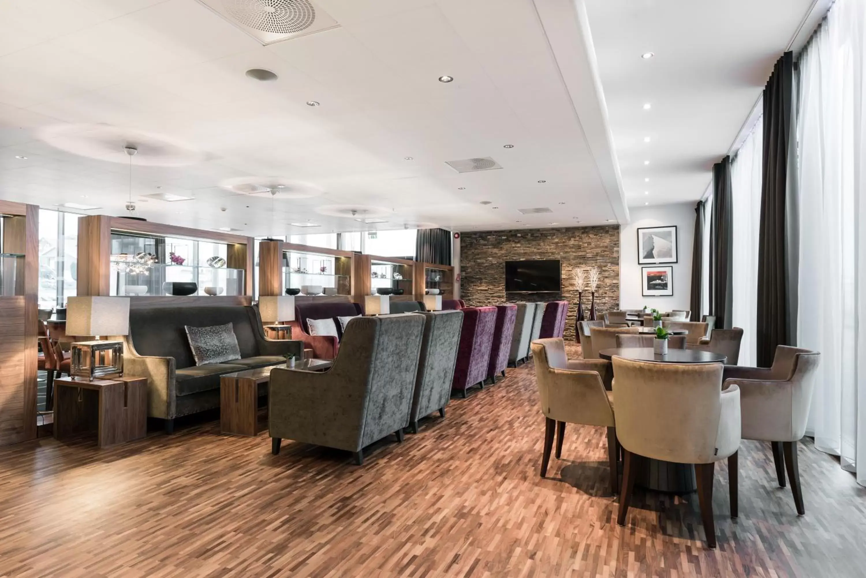 Lounge or bar, Restaurant/Places to Eat in Quality Hotel Ulstein