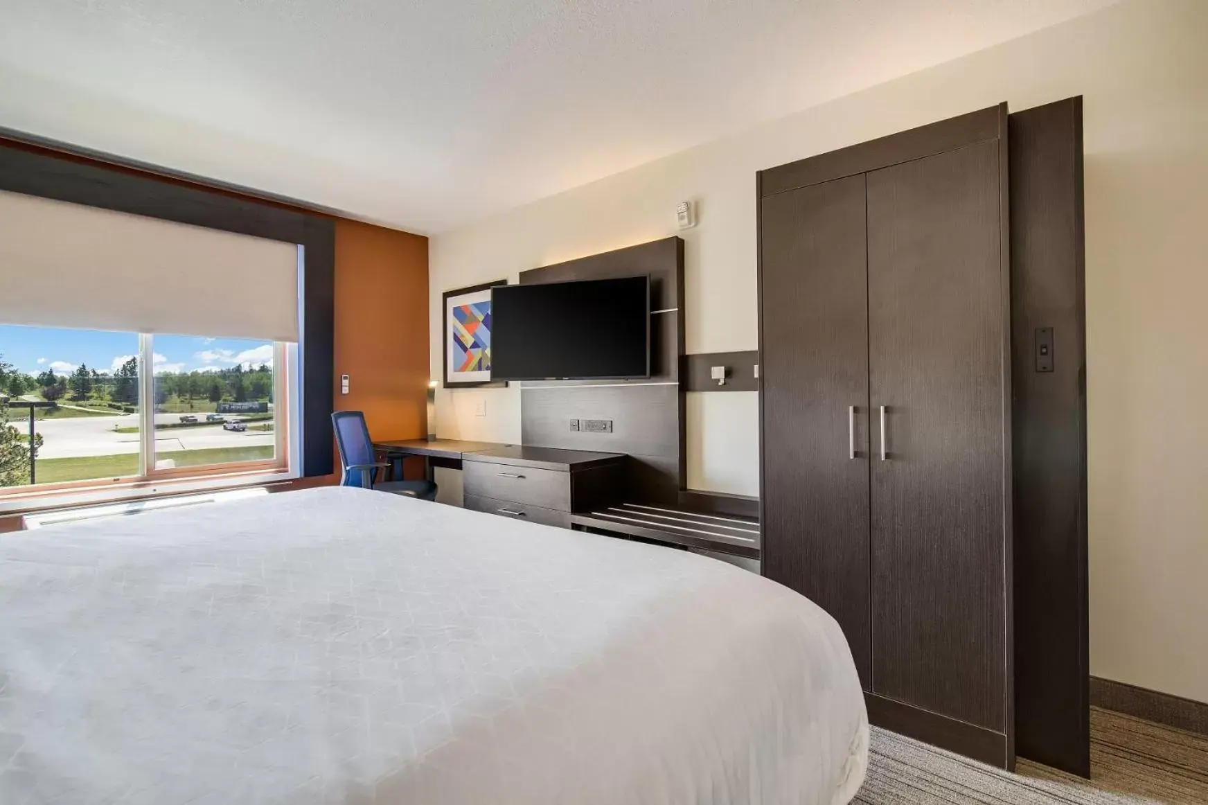 Bedroom, Bed in Holiday Inn Express & Suites Custer-Mt Rushmore