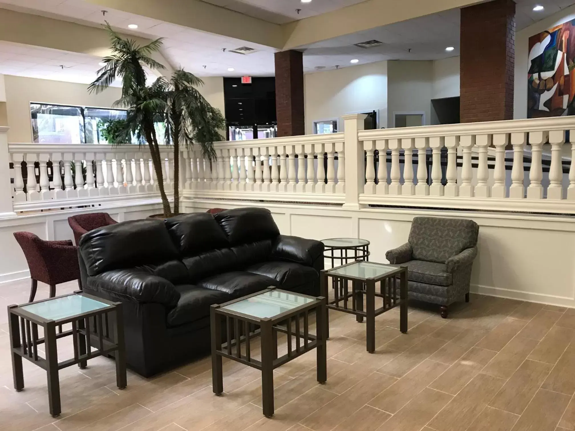 Lobby/Reception in Days Inn & Suites by Wyndham Tallahassee Conf Center I-10