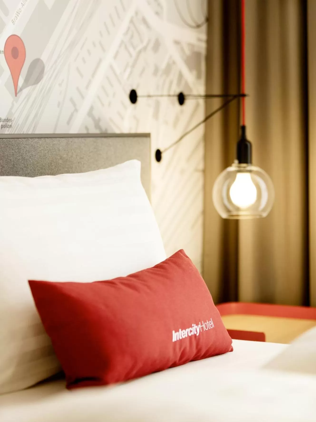 Bedroom, Bed in IntercityHotel Hamburg-Barmbek