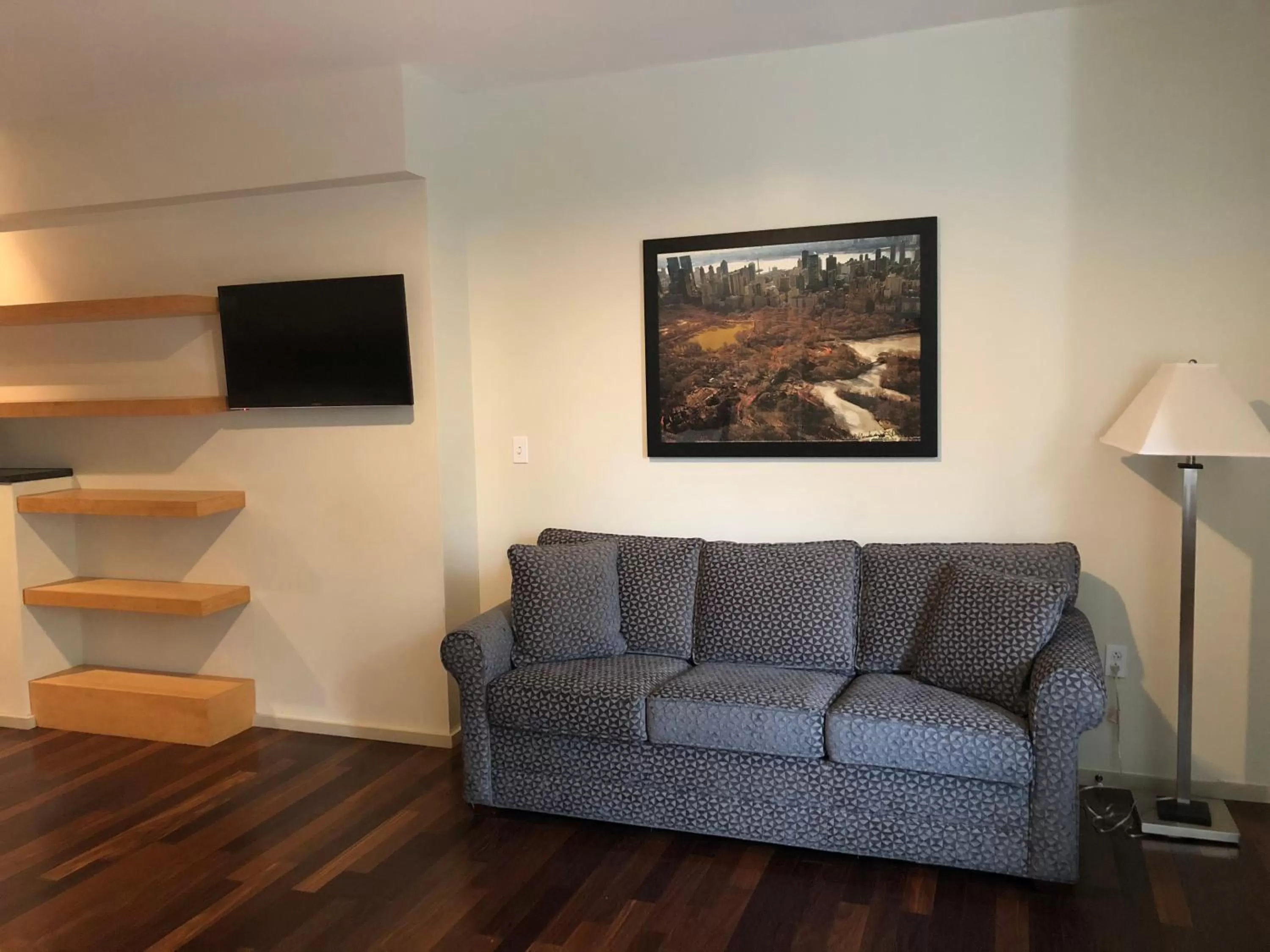 Seating area in Grand Eastonian Hotel & Suites