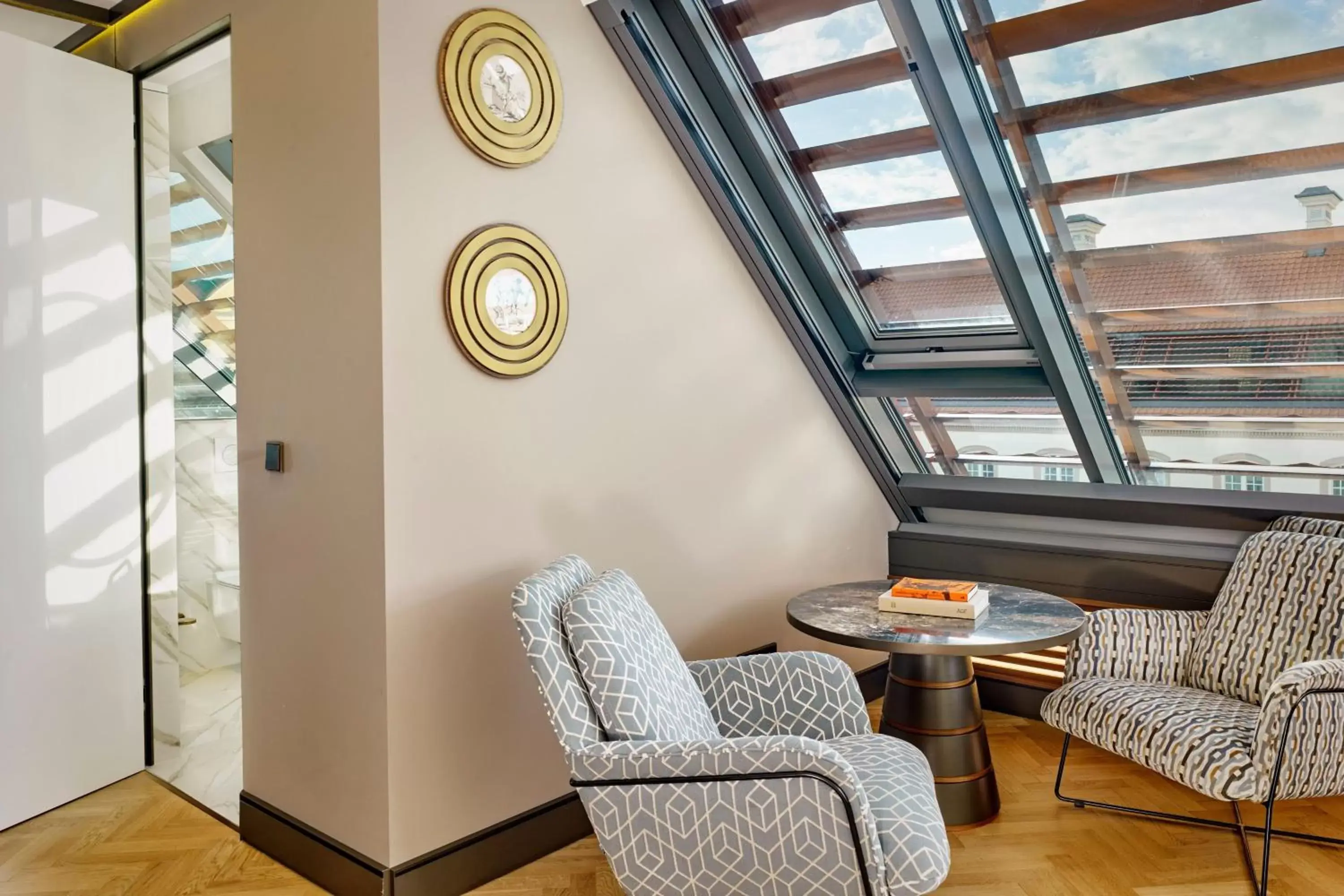 Photo of the whole room, Seating Area in Hotel Verte, Warsaw, Autograph Collection