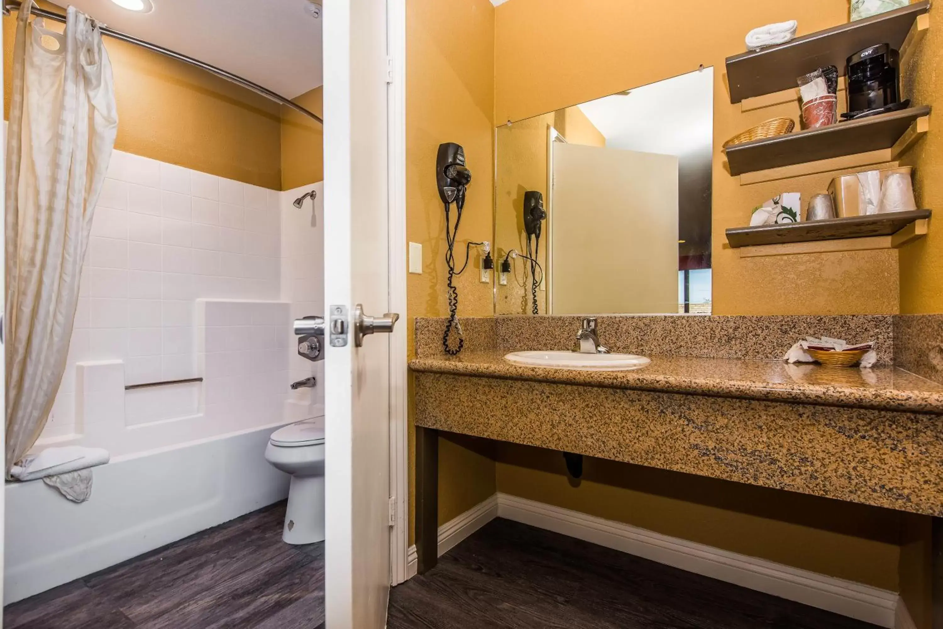 Shower, Bathroom in Budget Inn Anaheim / Santa Fe Springs