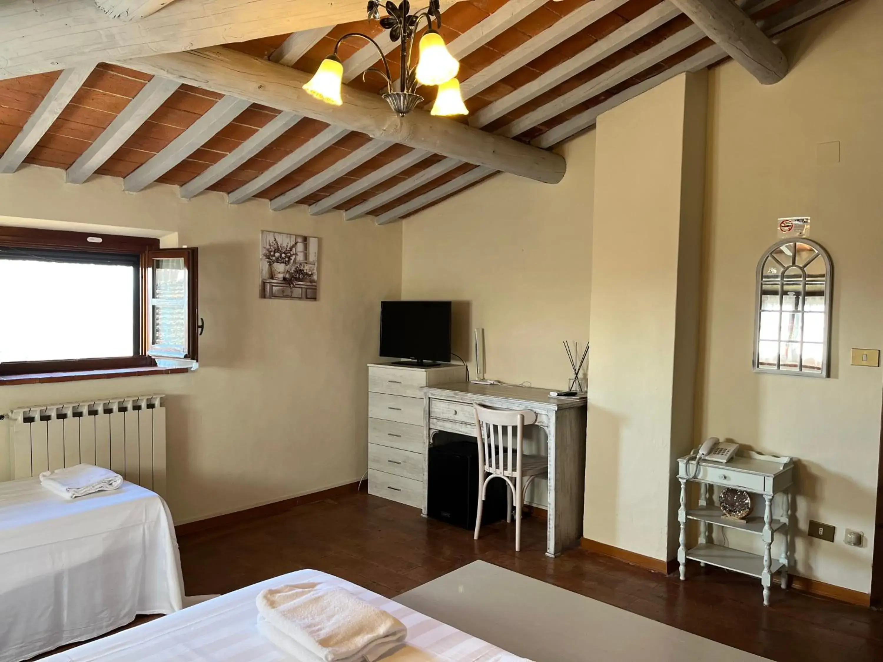 Bedroom, TV/Entertainment Center in Villa Schiatti