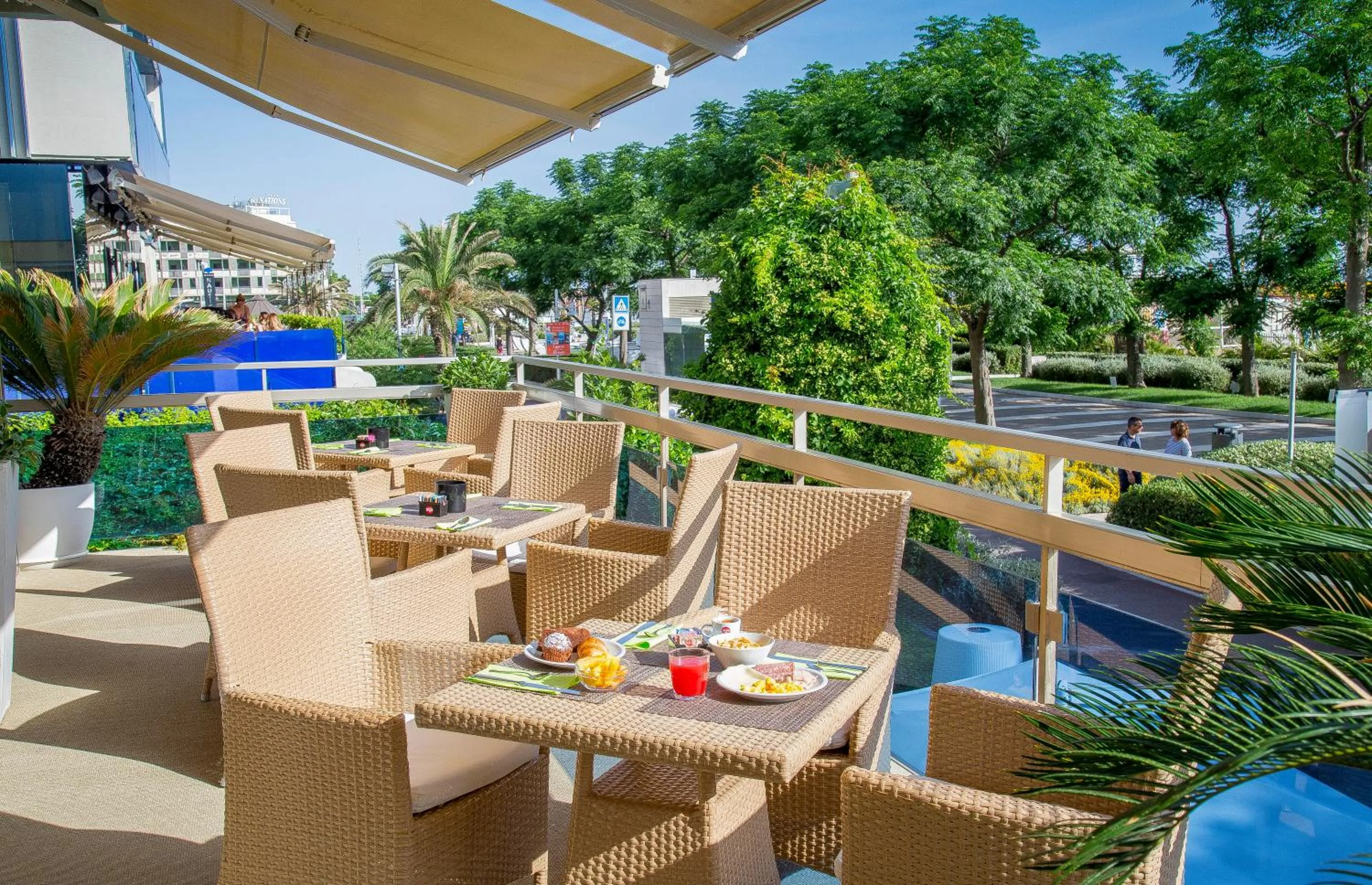 Property building in Hotel Mon Cheri