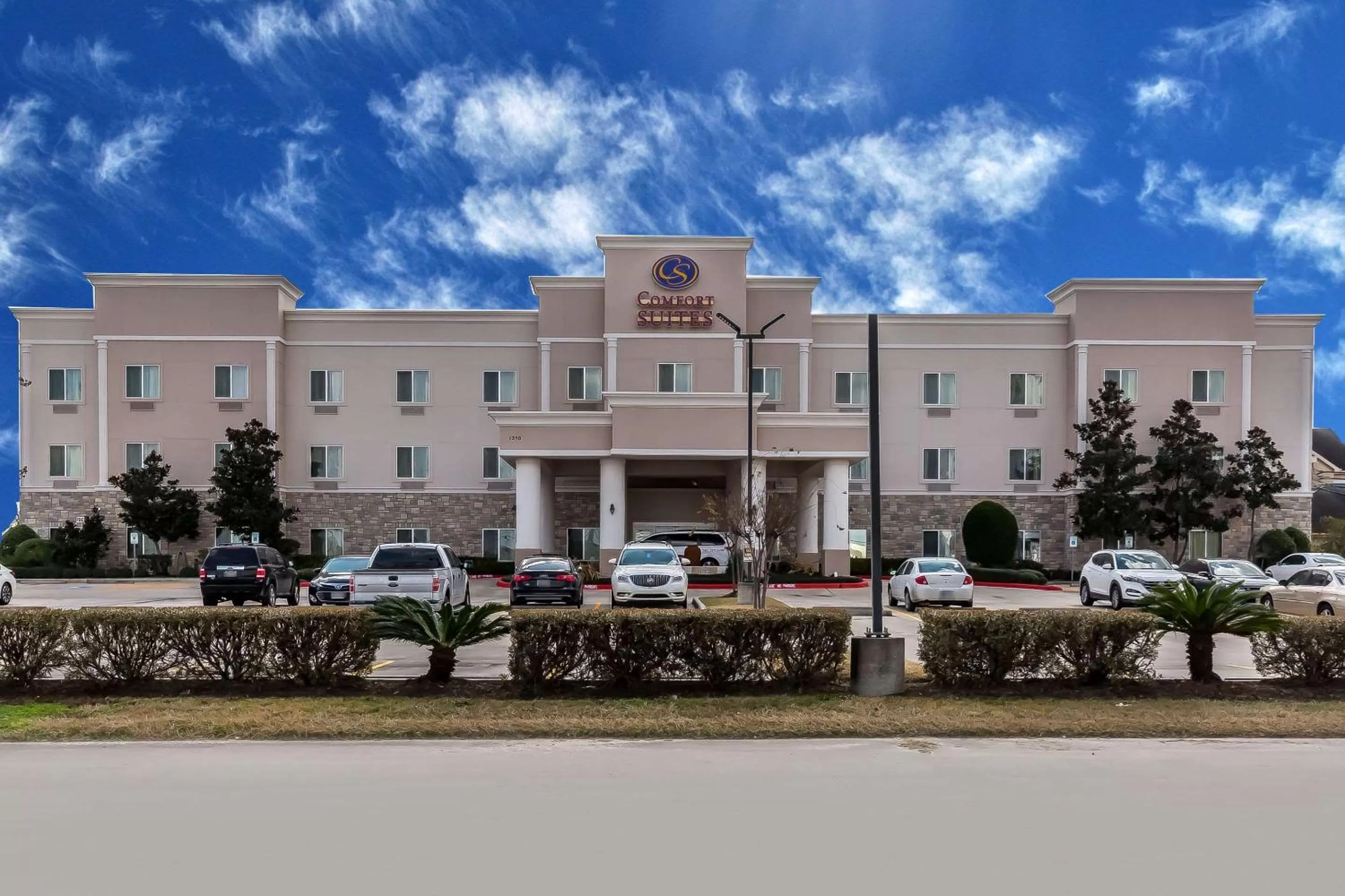 Property Building in Comfort Suites Houston IAH Airport - Beltway 8