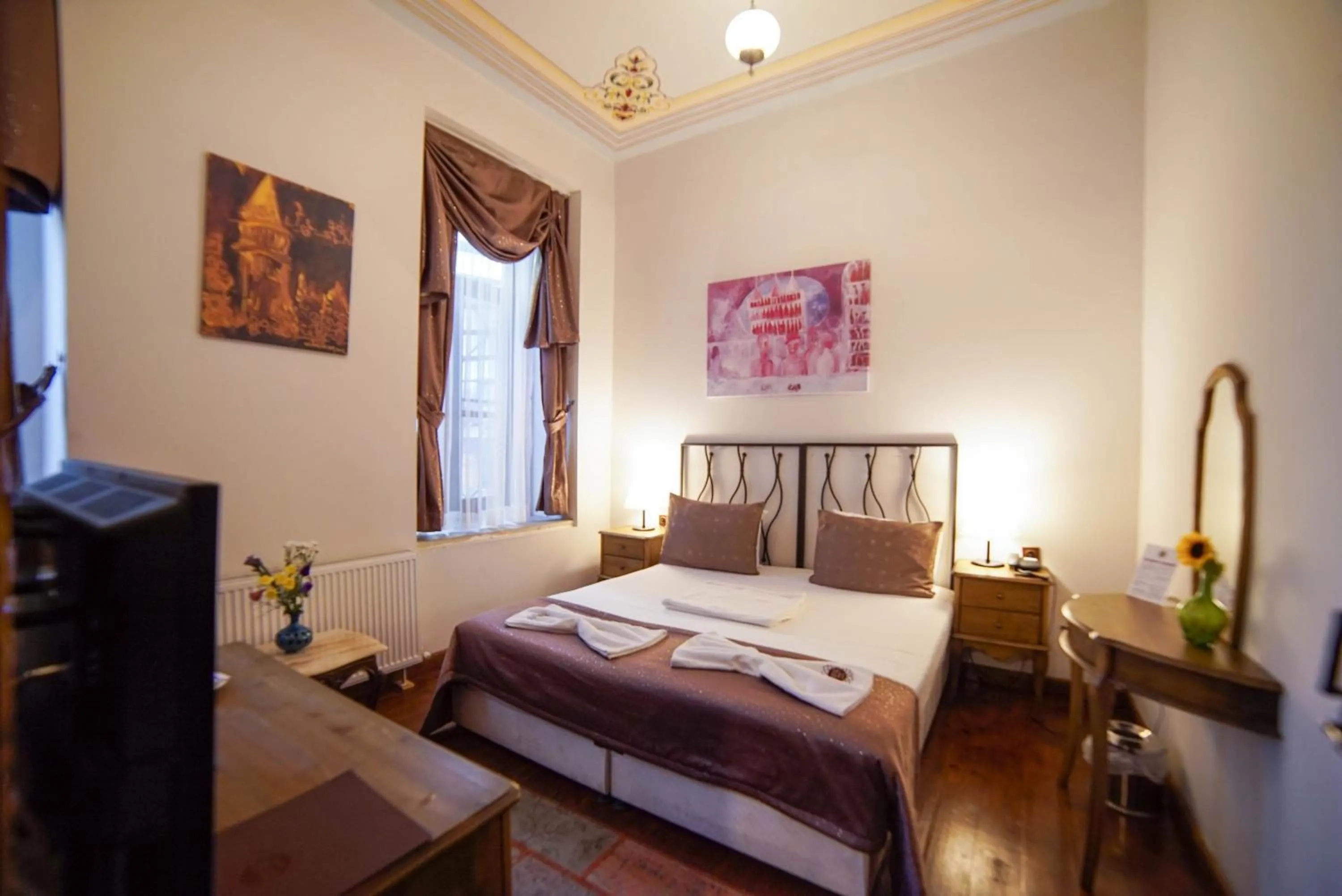 Photo of the whole room, Bed in Sarnıç Butik Otel