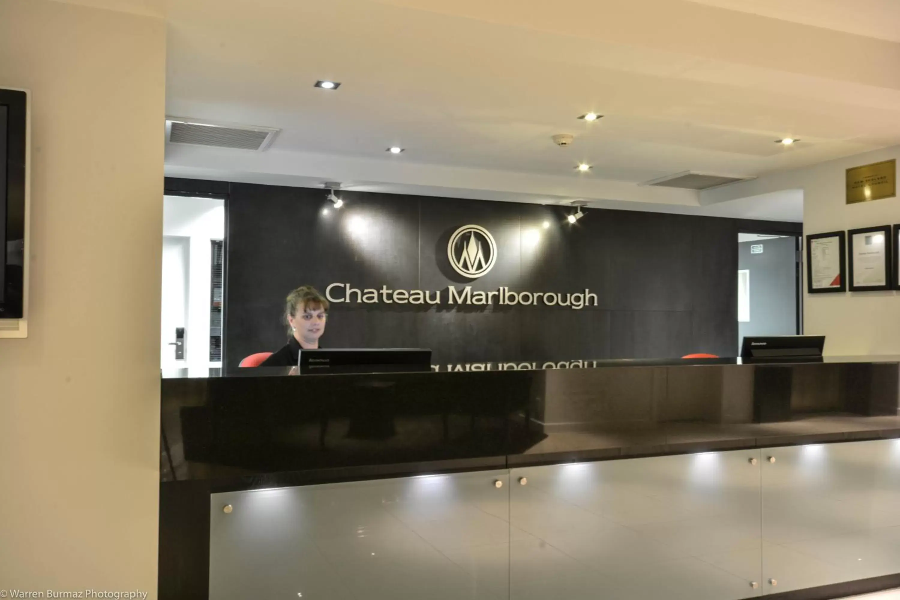 Lobby or reception in Chateau Marlborough Hotel