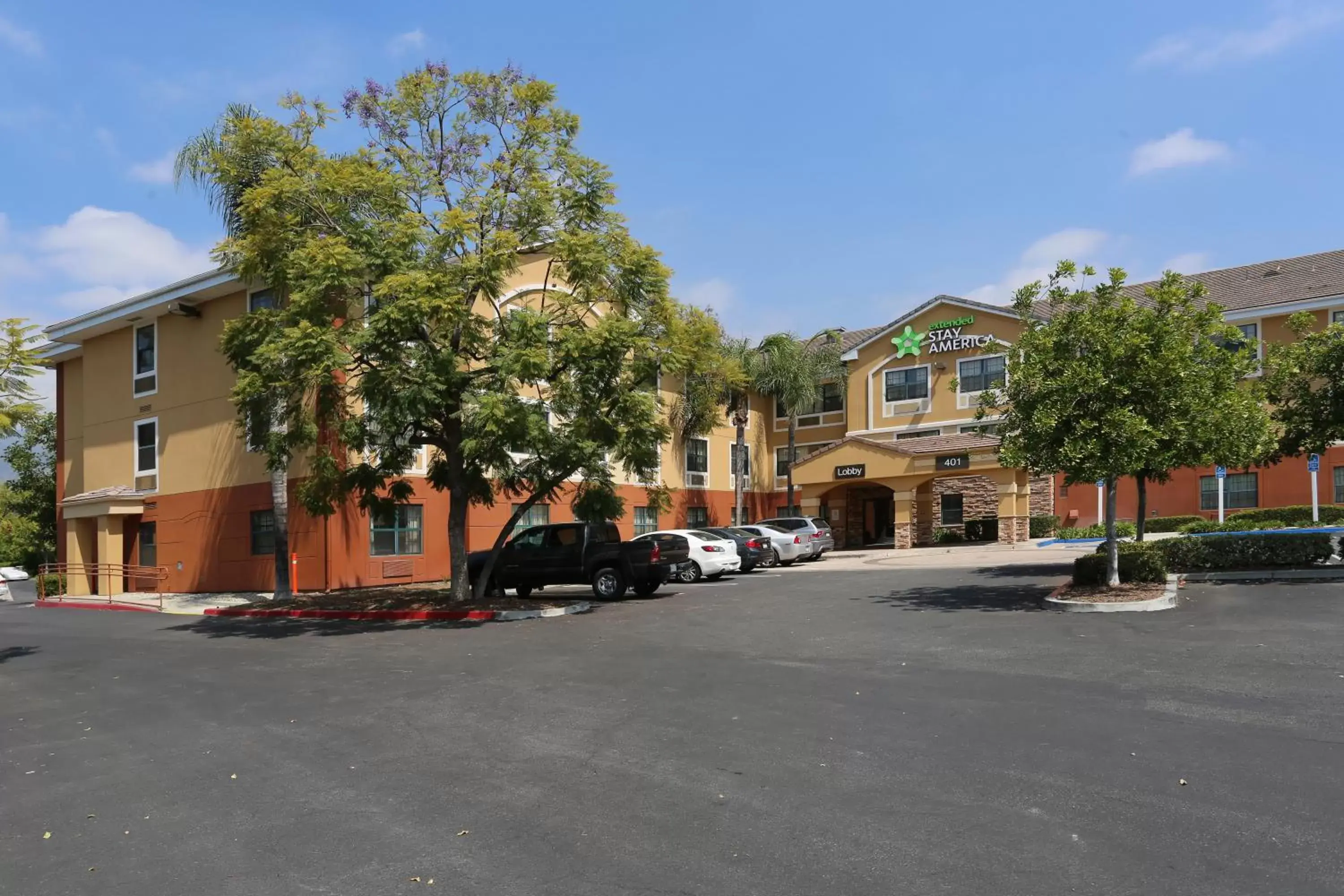 Property Building in Extended Stay America Suites - Los Angeles - Arcadia