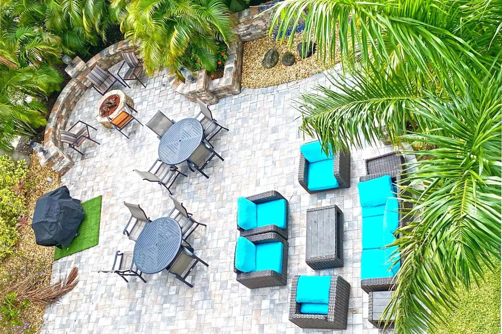 Patio, Bird's-eye View in Ameniti Bay - Best Western Signature Collection