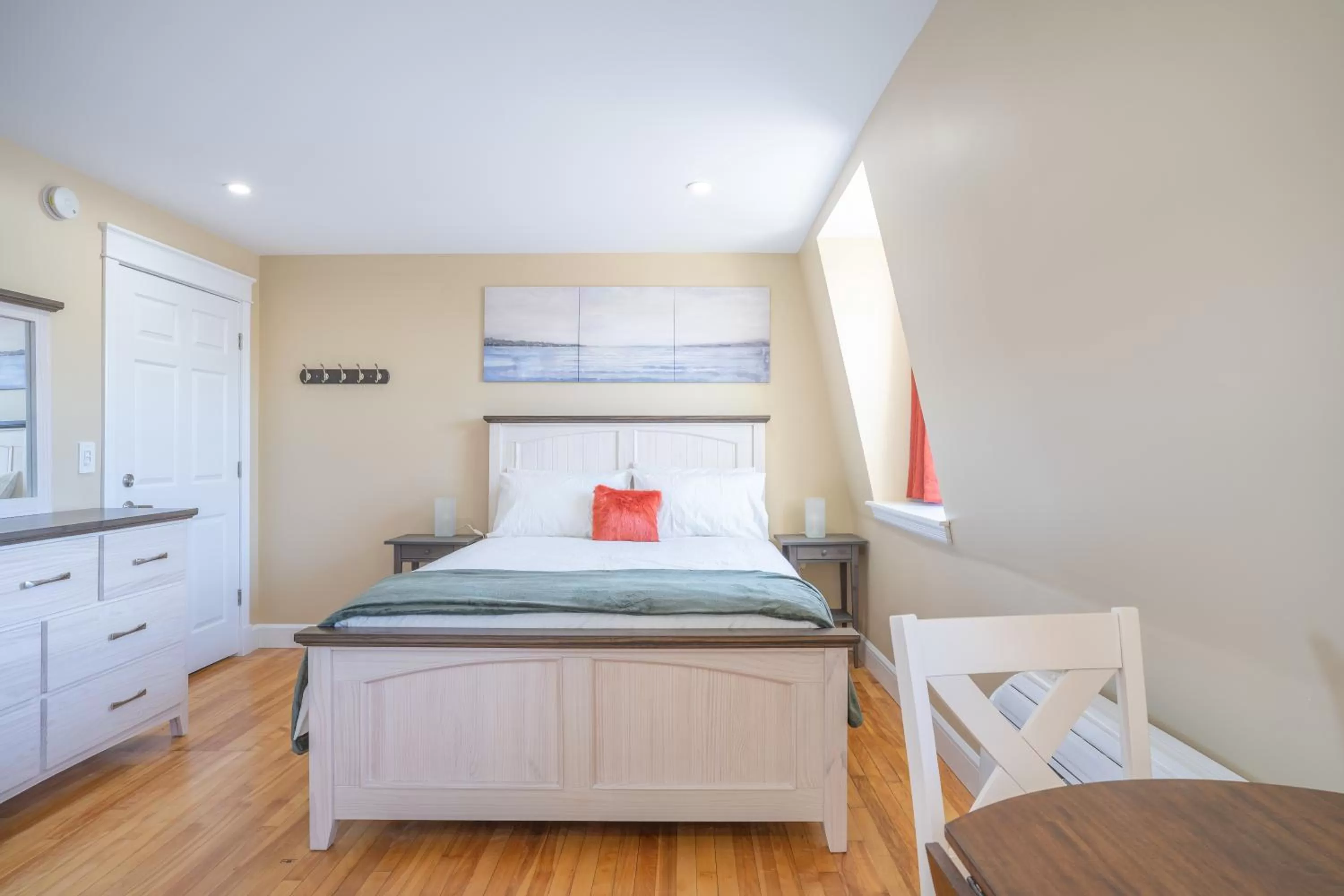 Bed in Riverside Inn