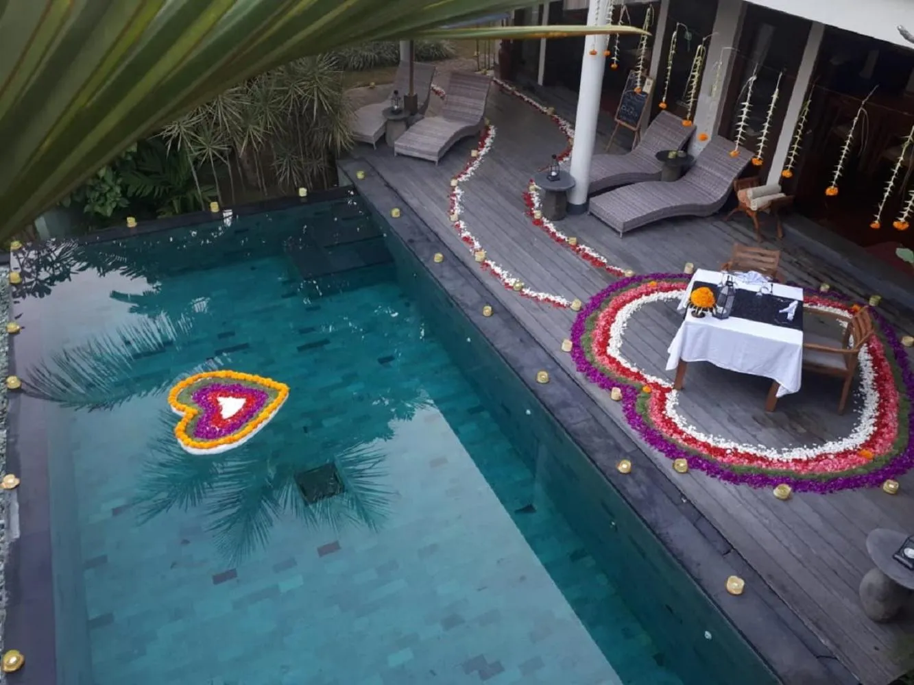 Swimming pool in D'Legon Villas