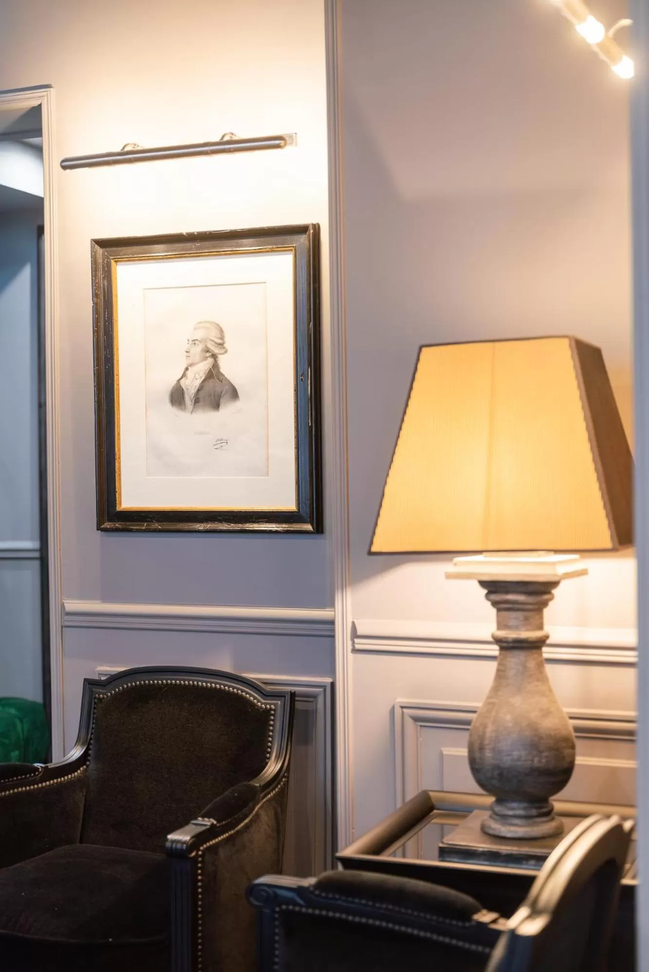 Decorative detail in Hotel Saint-Louis en L'Isle - Notre-Dame