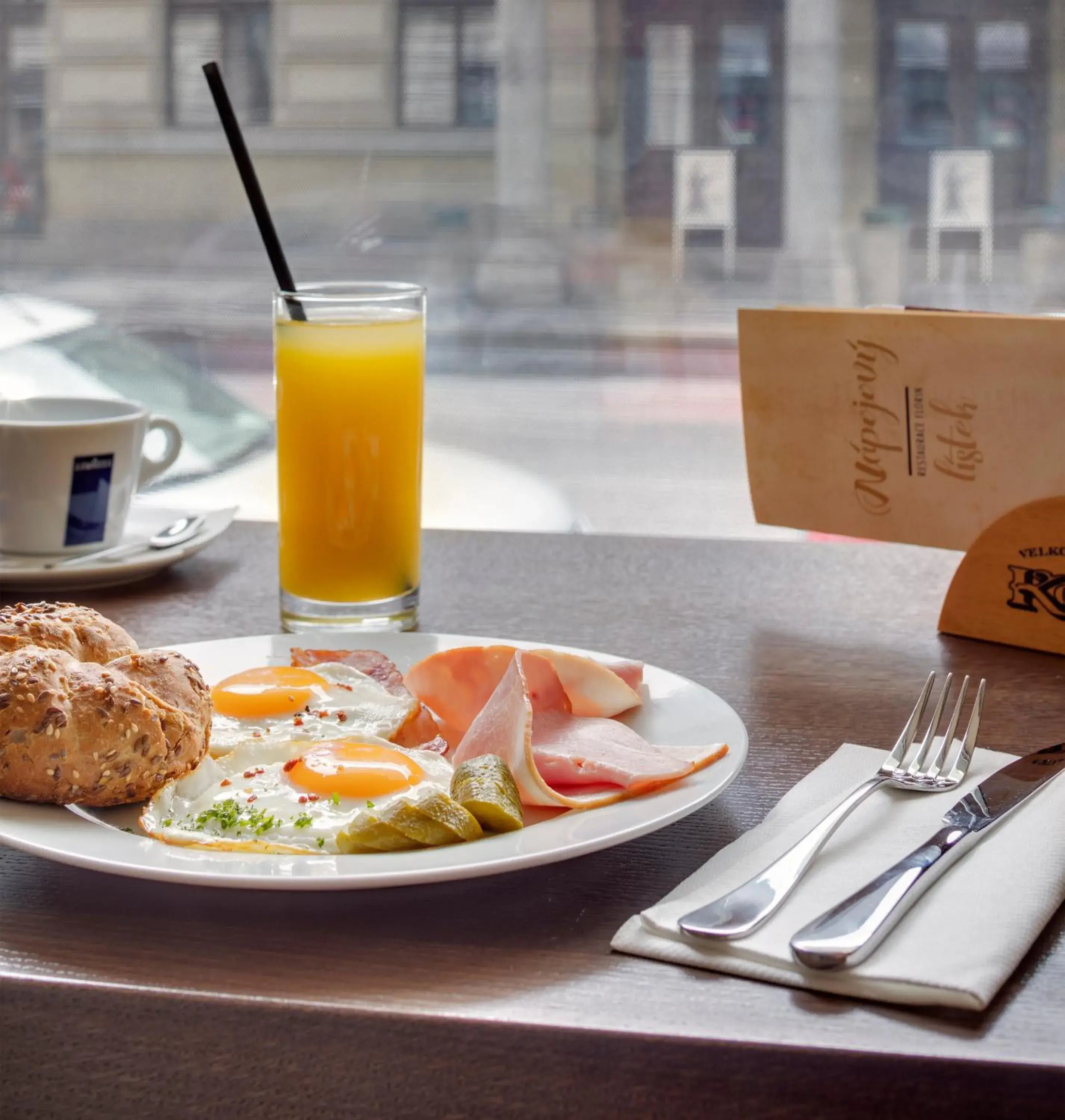 Buffet breakfast in Hotel Florenc