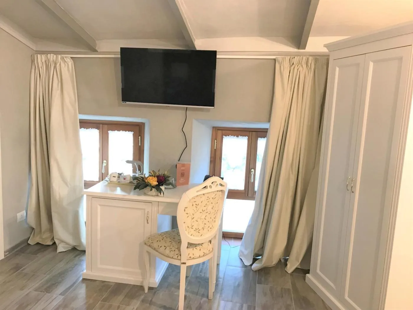 TV and multimedia in Hotel Volterra In Superior