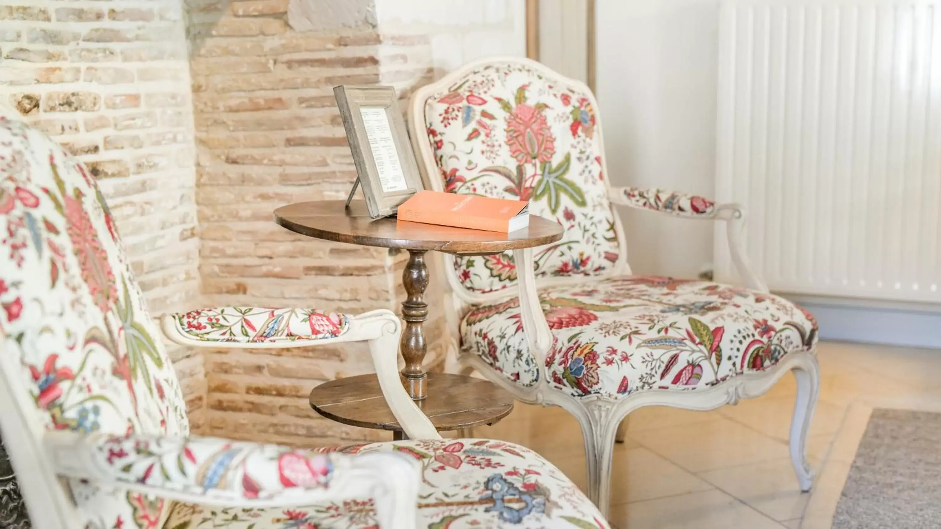 Living room, Seating Area in Hôtel la Maison de Rhodes & Spa