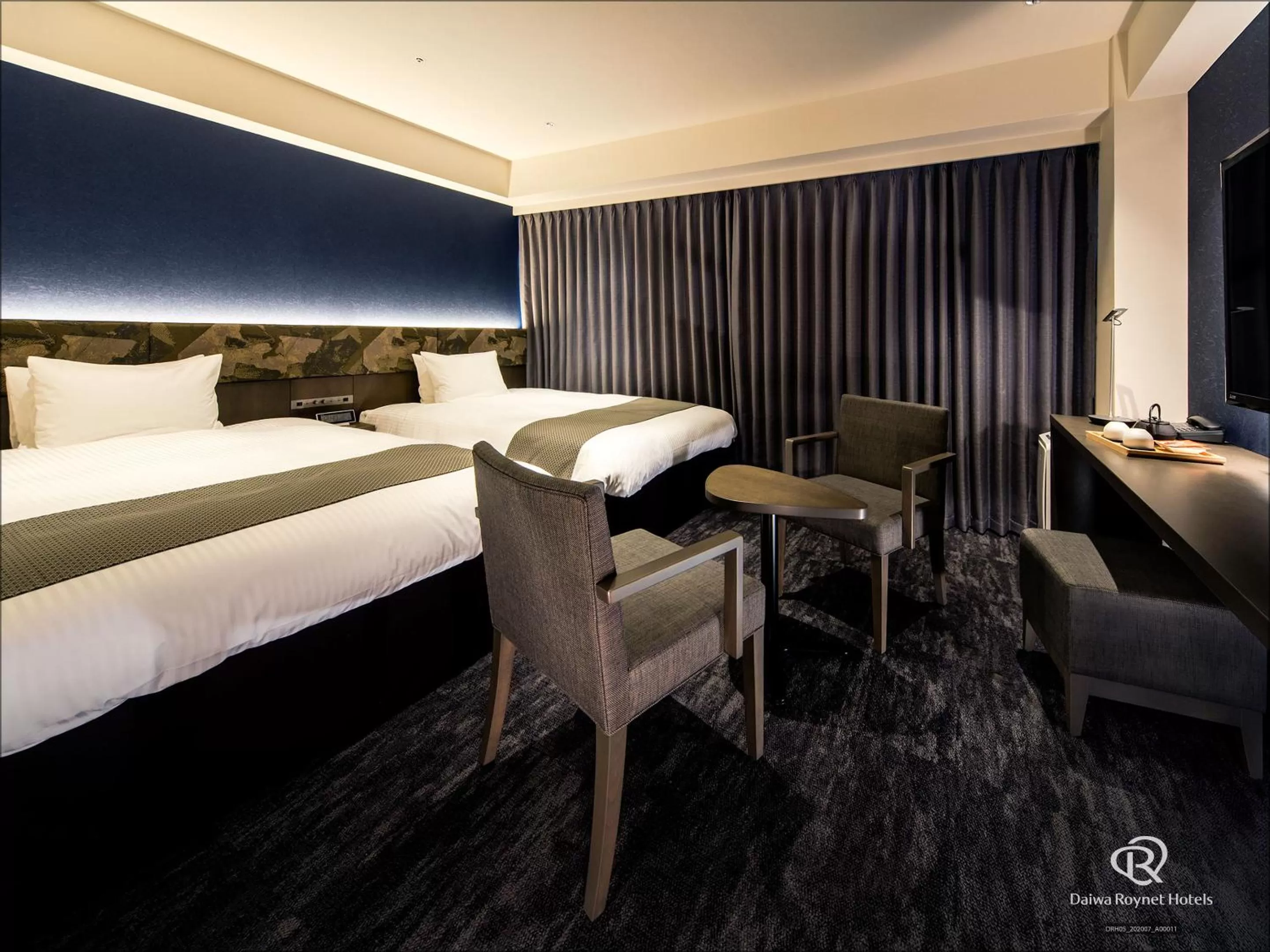 Bed in Daiwa Roynet Hotel Kyoto Ekimae PREMIER