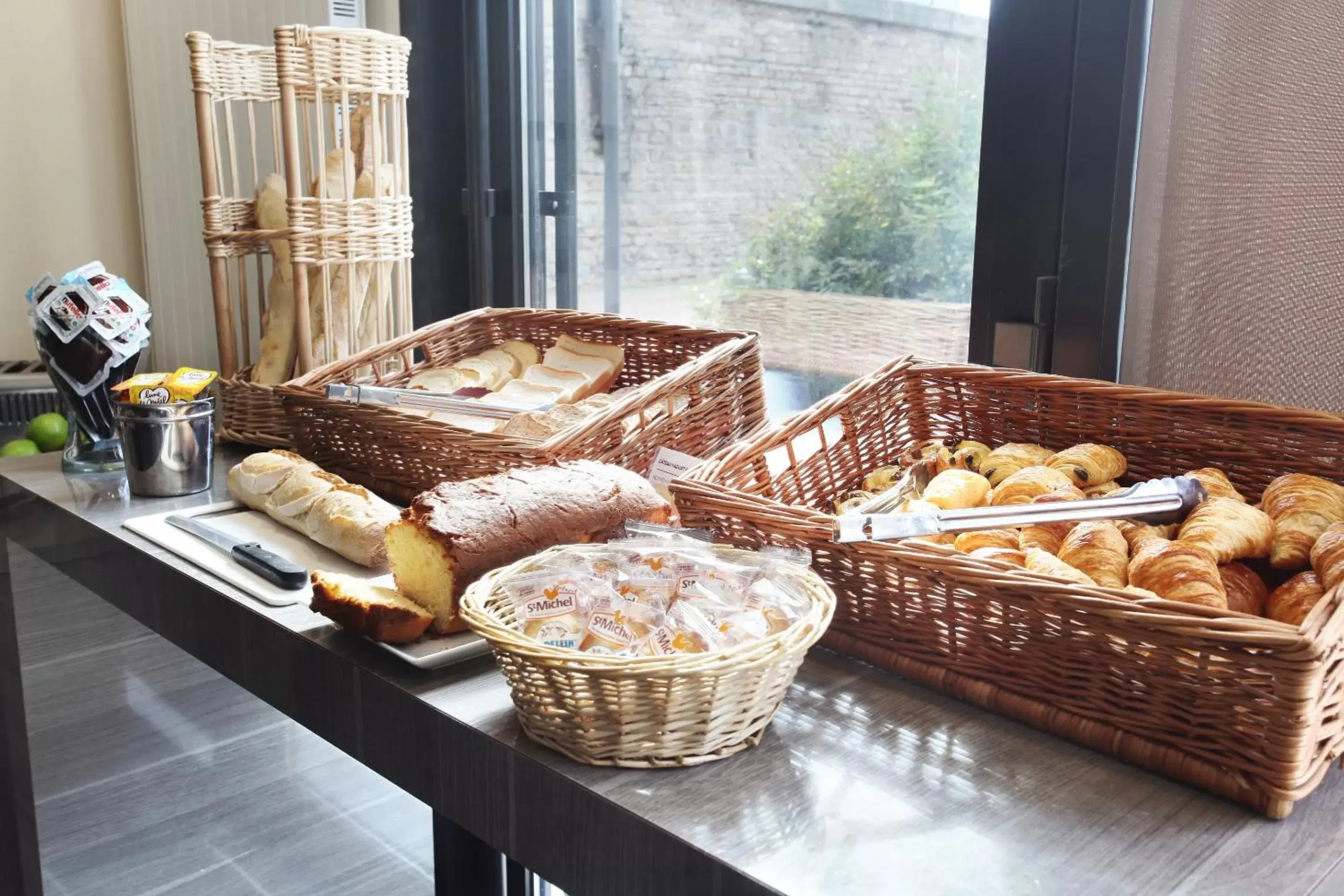 Buffet breakfast in Odalys City Lyon Confluence