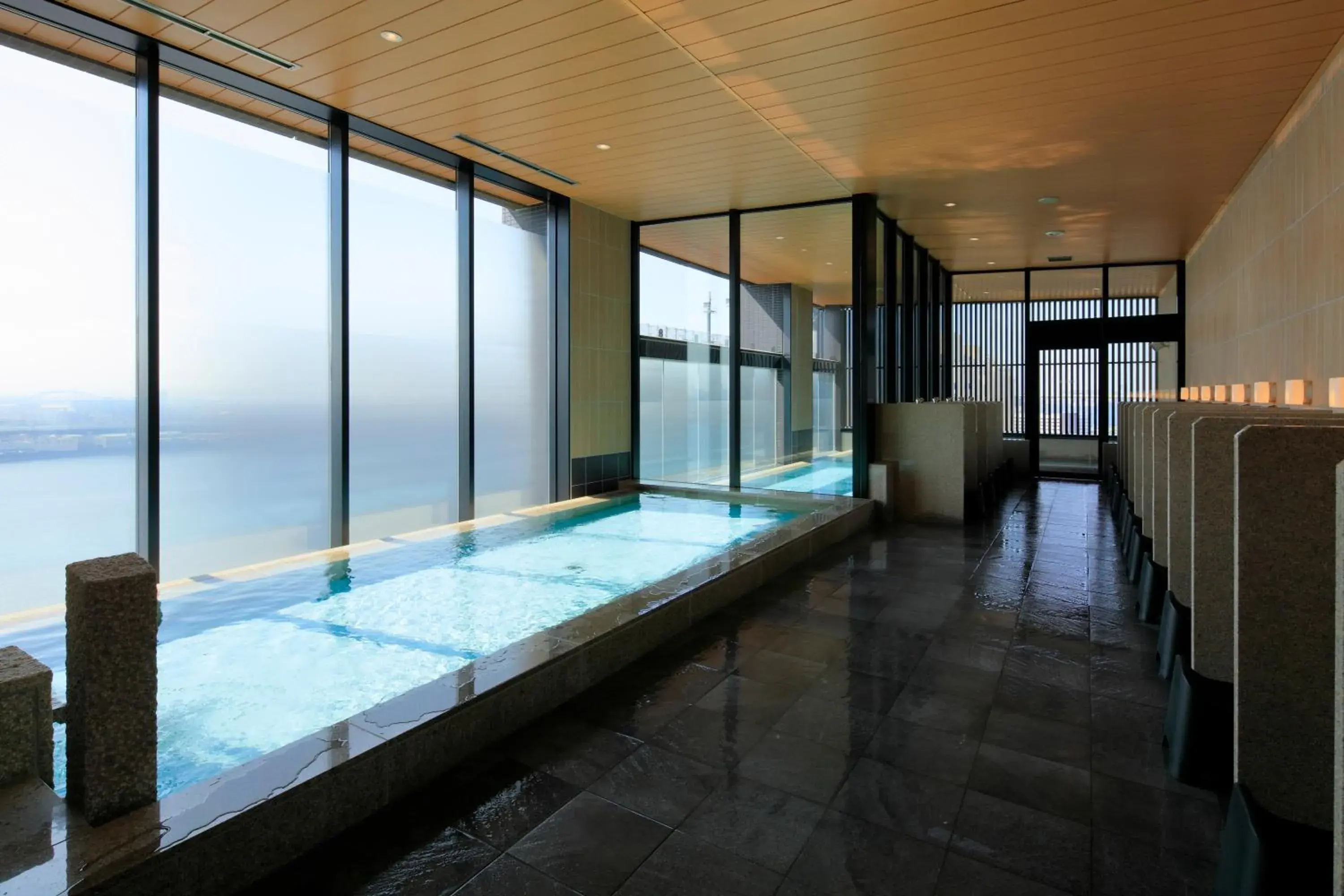 Public Bath, Swimming Pool in The Singulari Hotel & Skyspa at Universal Studios Japan