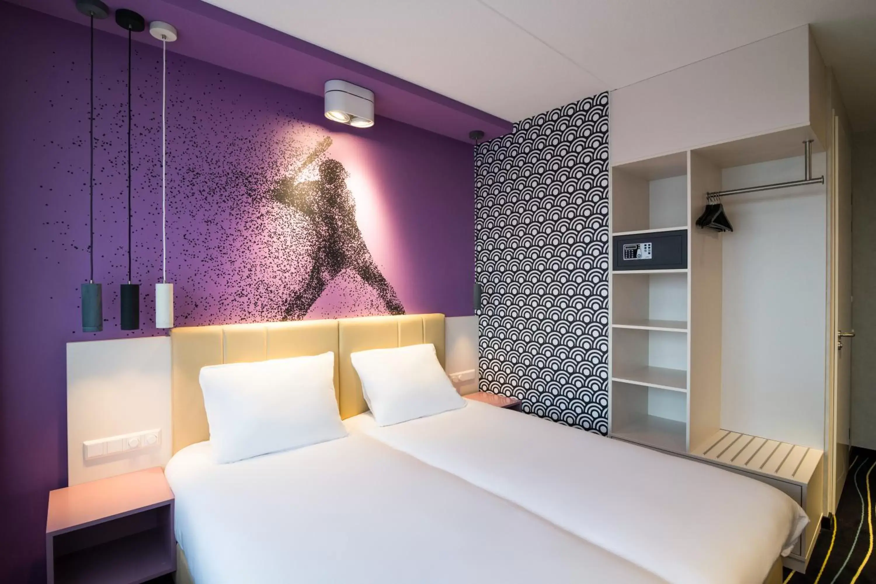 Bed in ibis Styles Haarlem City